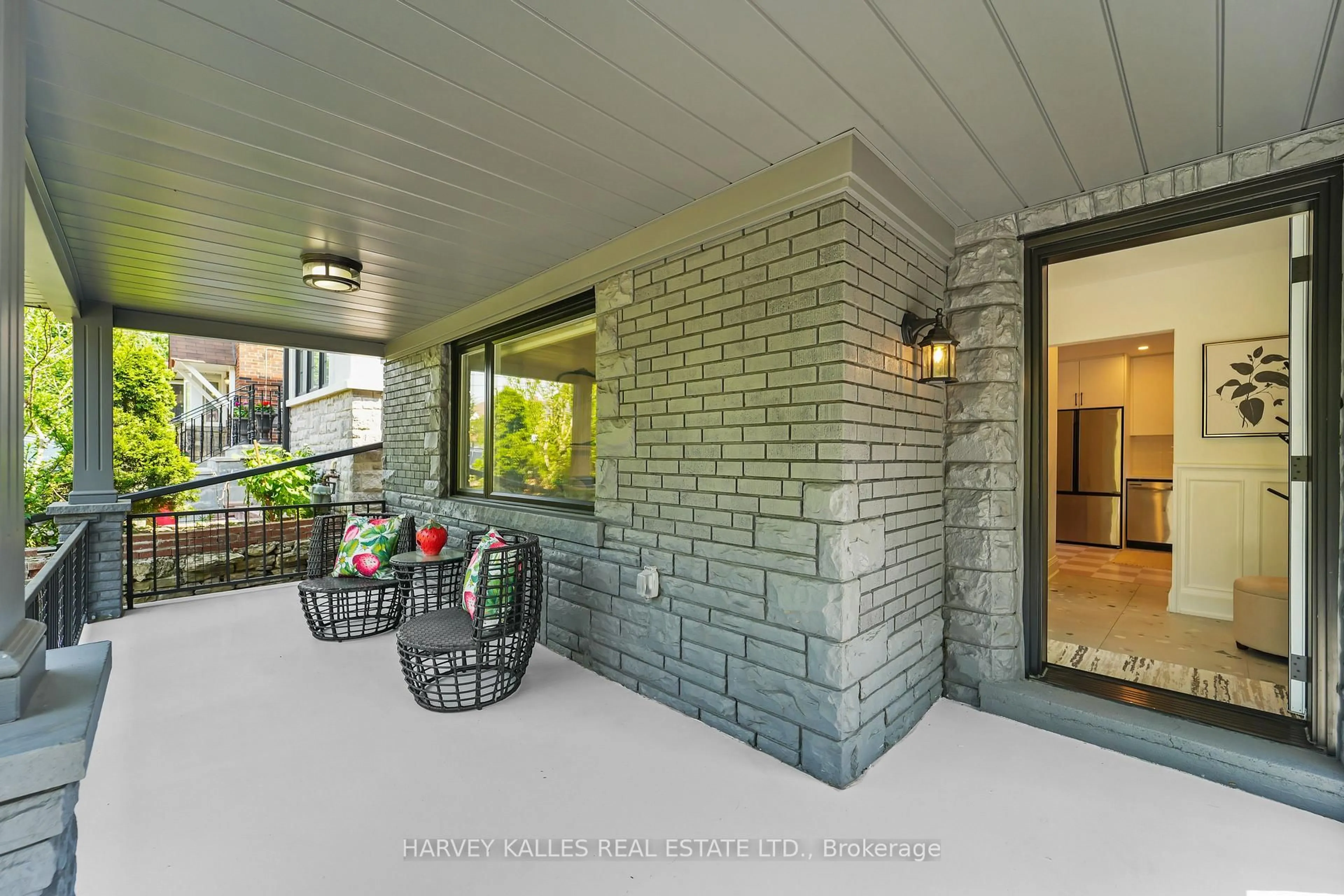 Patio, street for 243 Northcliffe Blvd, Toronto Ontario M6E 3K8