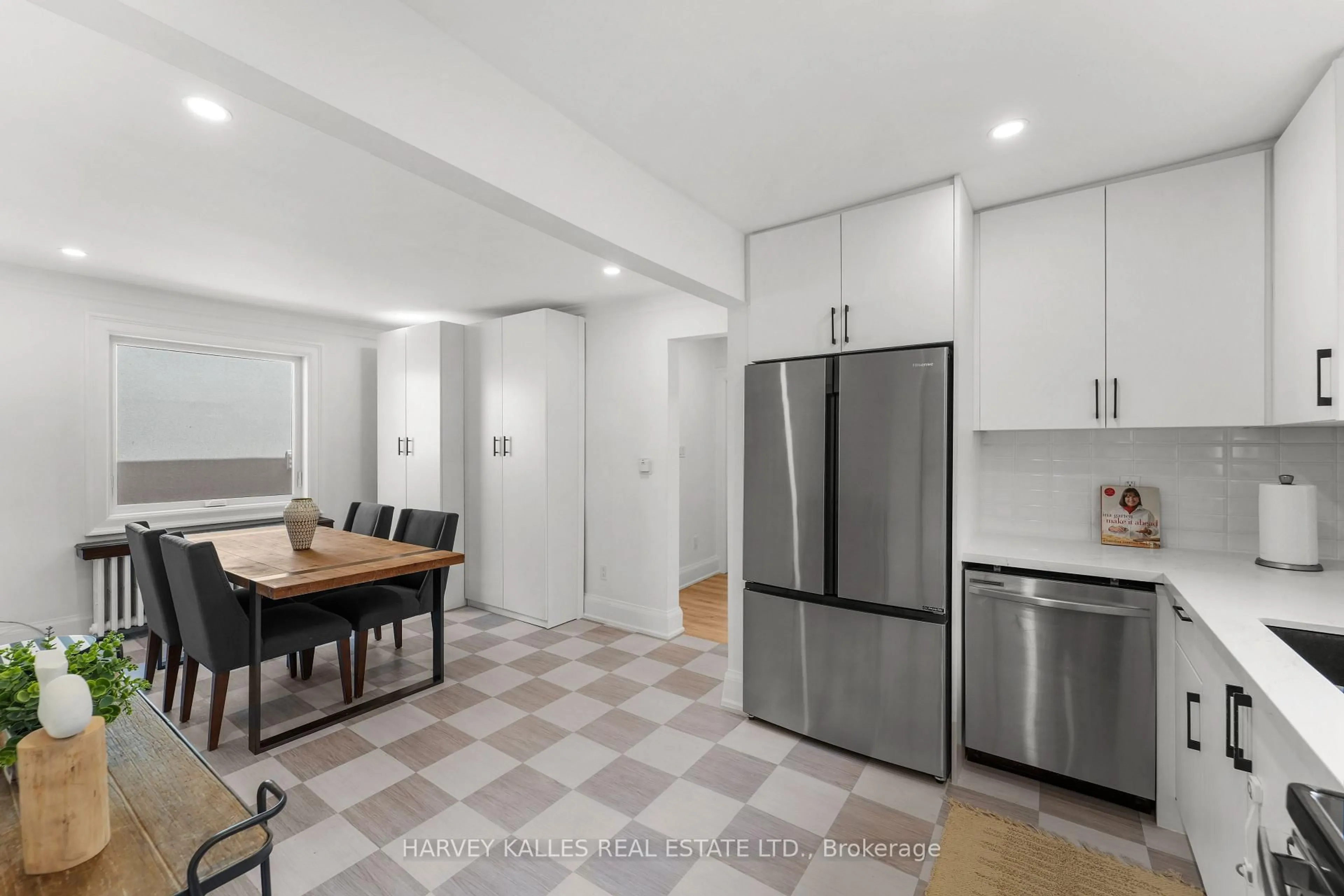 Unknown for 243 Northcliffe Blvd, Toronto Ontario M6E 3K8