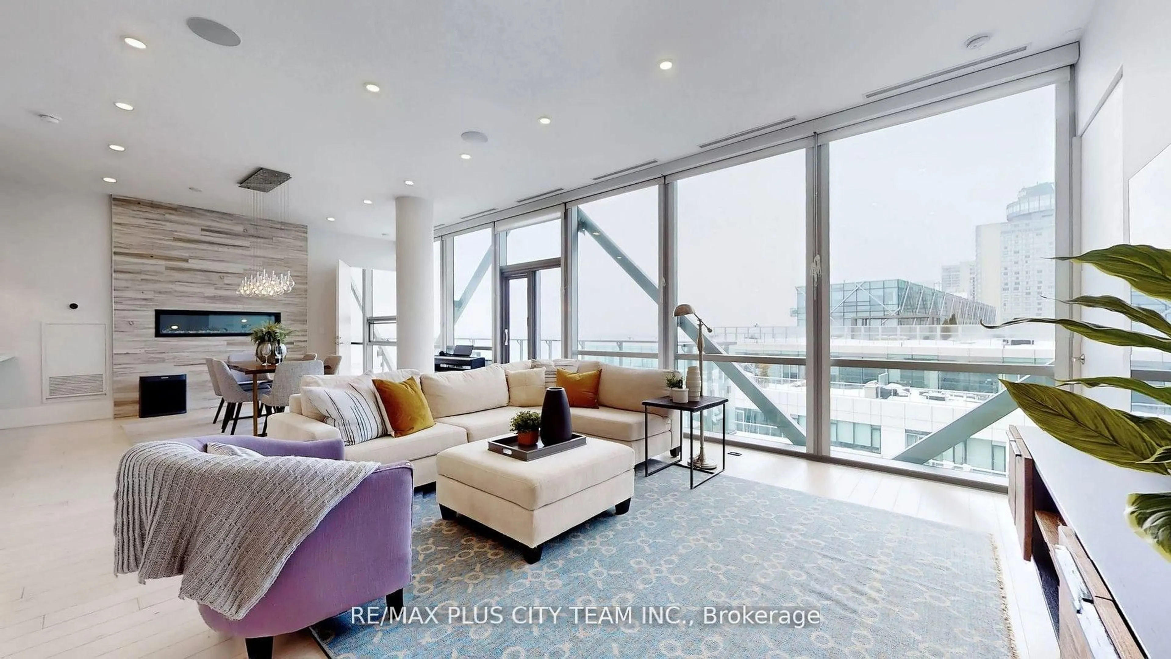 Living room with furniture, unknown for 39 Queens Quay #1305, Toronto Ontario M5E 0A5