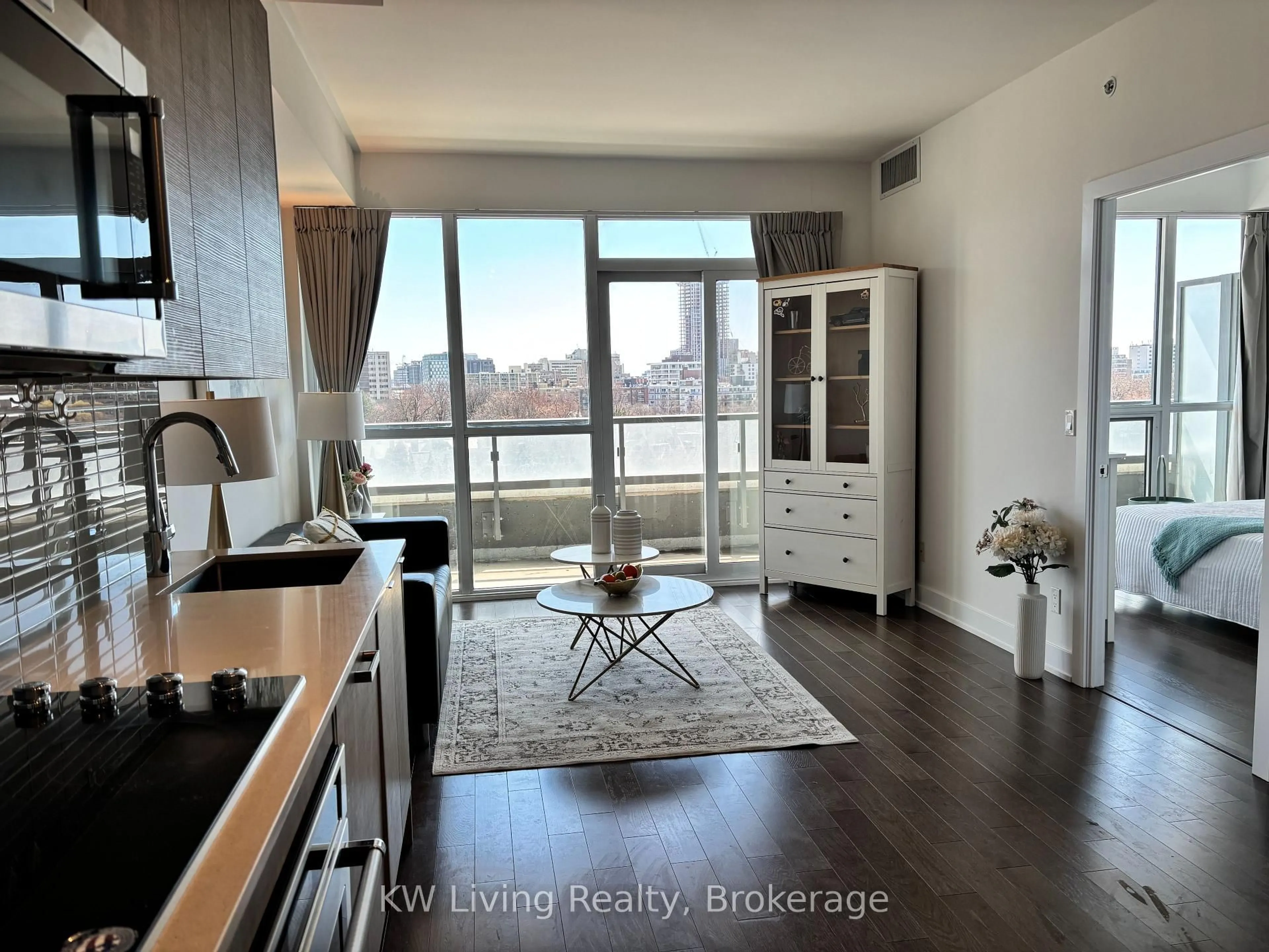 Unknown for 181 Bedford Rd #708, Toronto Ontario M5R 0C2