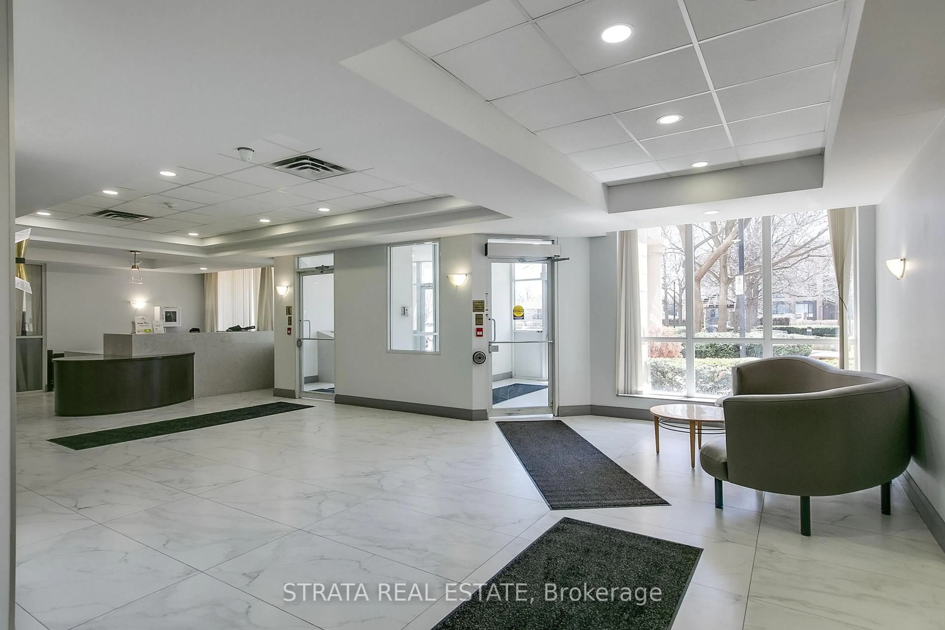 Lobby for 650 Lawrence Ave #733, Toronto Ontario M6A 3E8