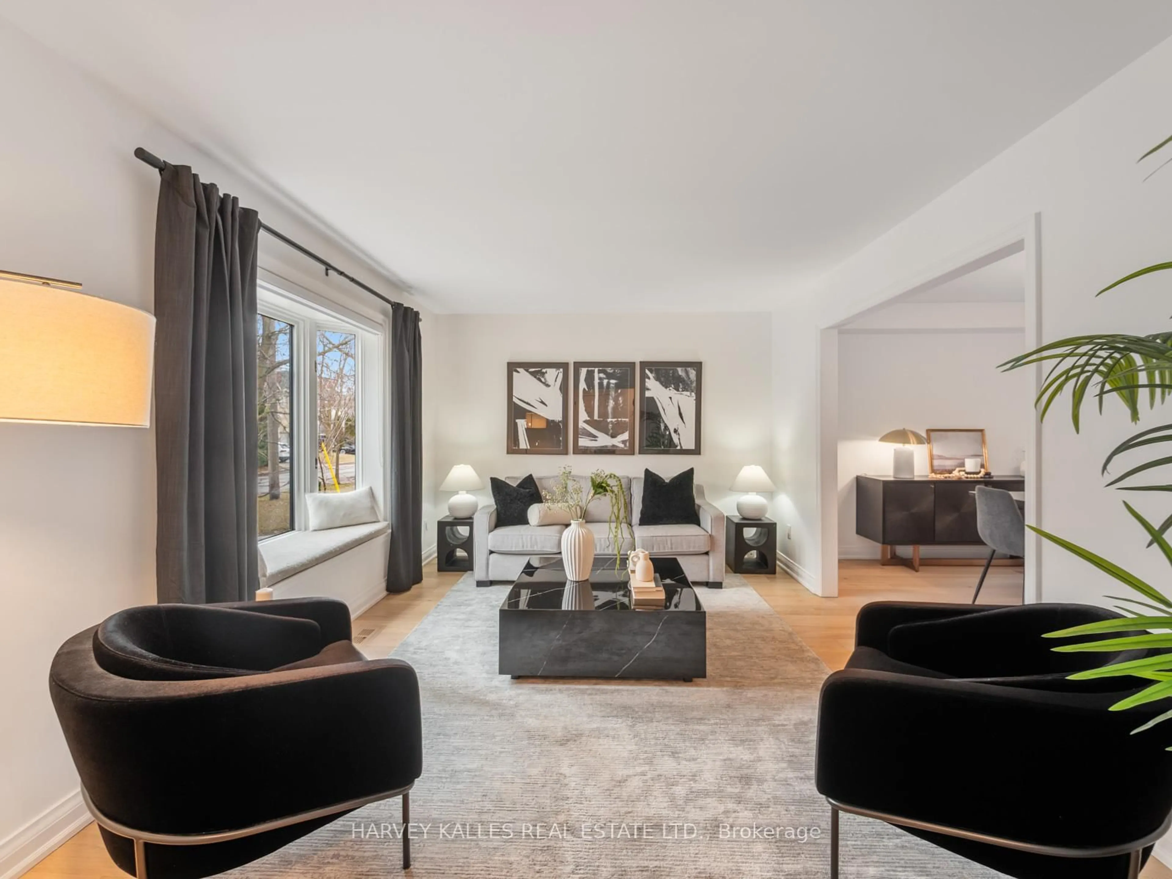 Living room with furniture, unknown for 431 Douglas Ave, Toronto Ontario M5M 1H3