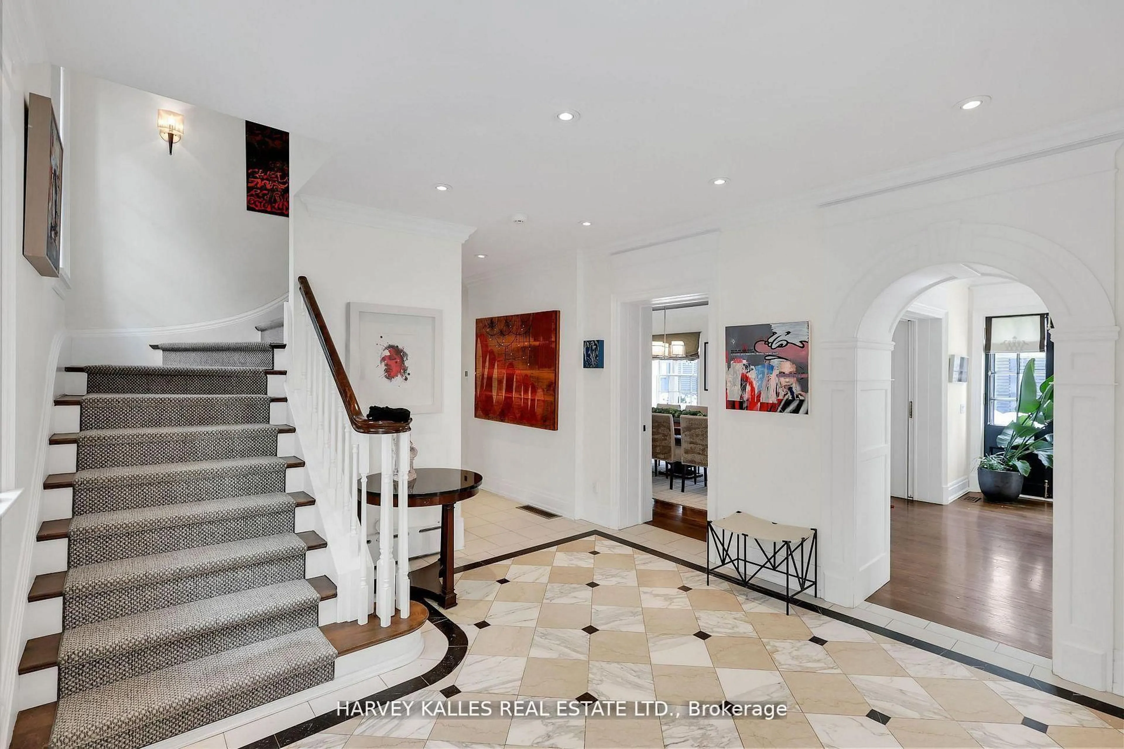 Indoor foyer for 444 Russell Hill Rd, Toronto Ontario M5P 2S5