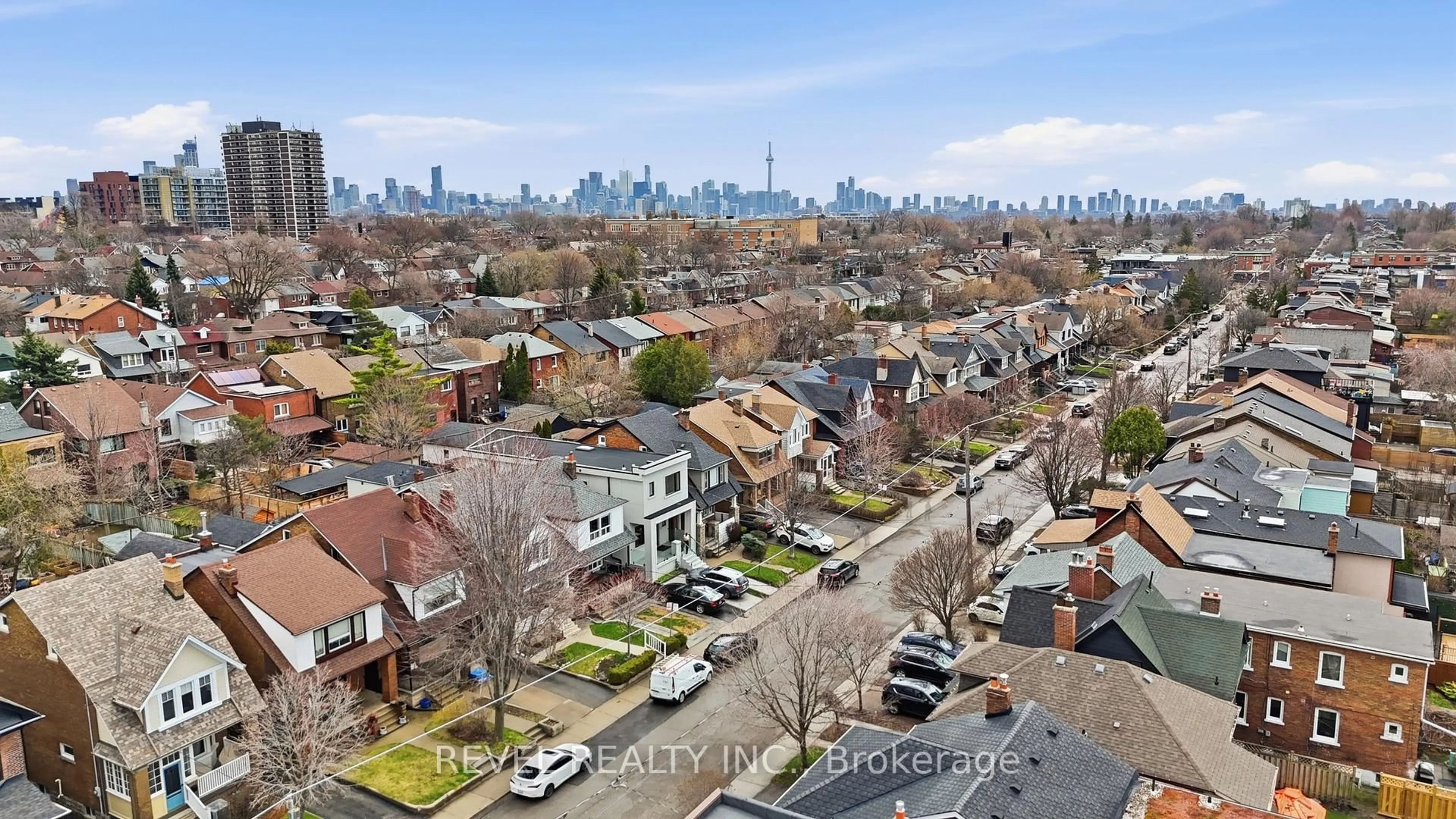 A pic from outside/outdoor area/front of a property/back of a property/a pic from drone, city buildings view from balcony for 245 Lauder Ave, Toronto Ontario M6E 3H5
