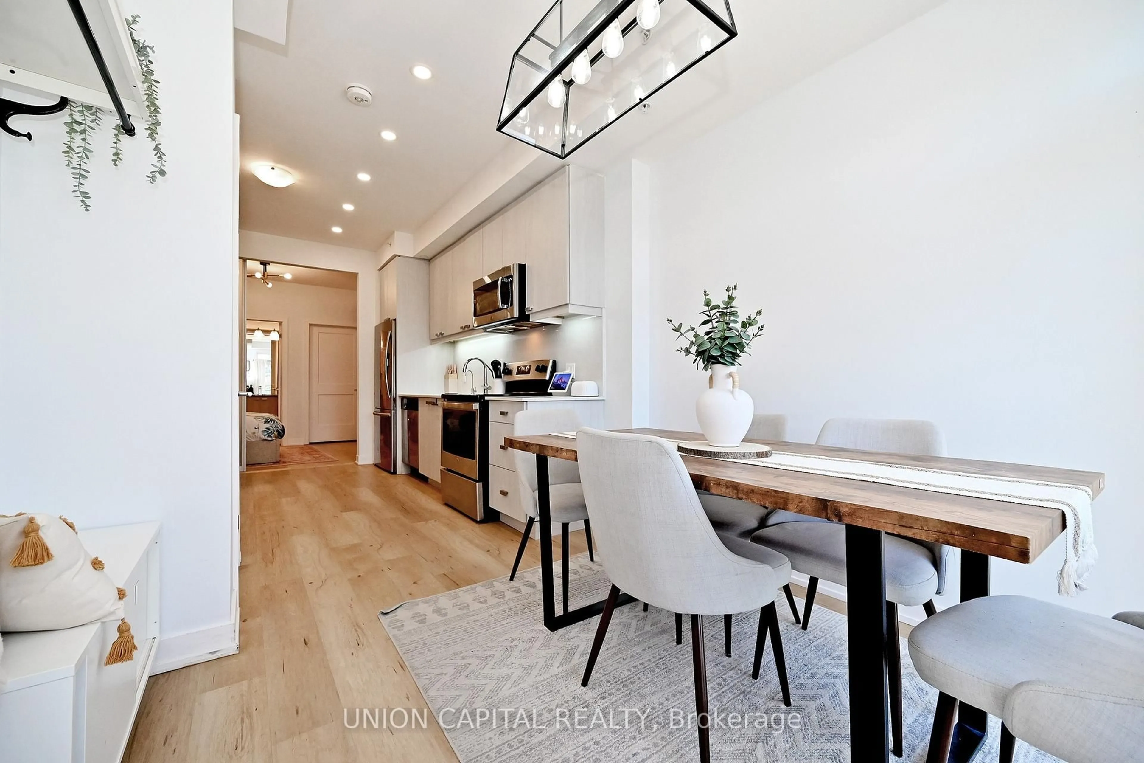 Open concept kitchen, unknown for 57 Finch Ave #39, Toronto Ontario M2K 0K9