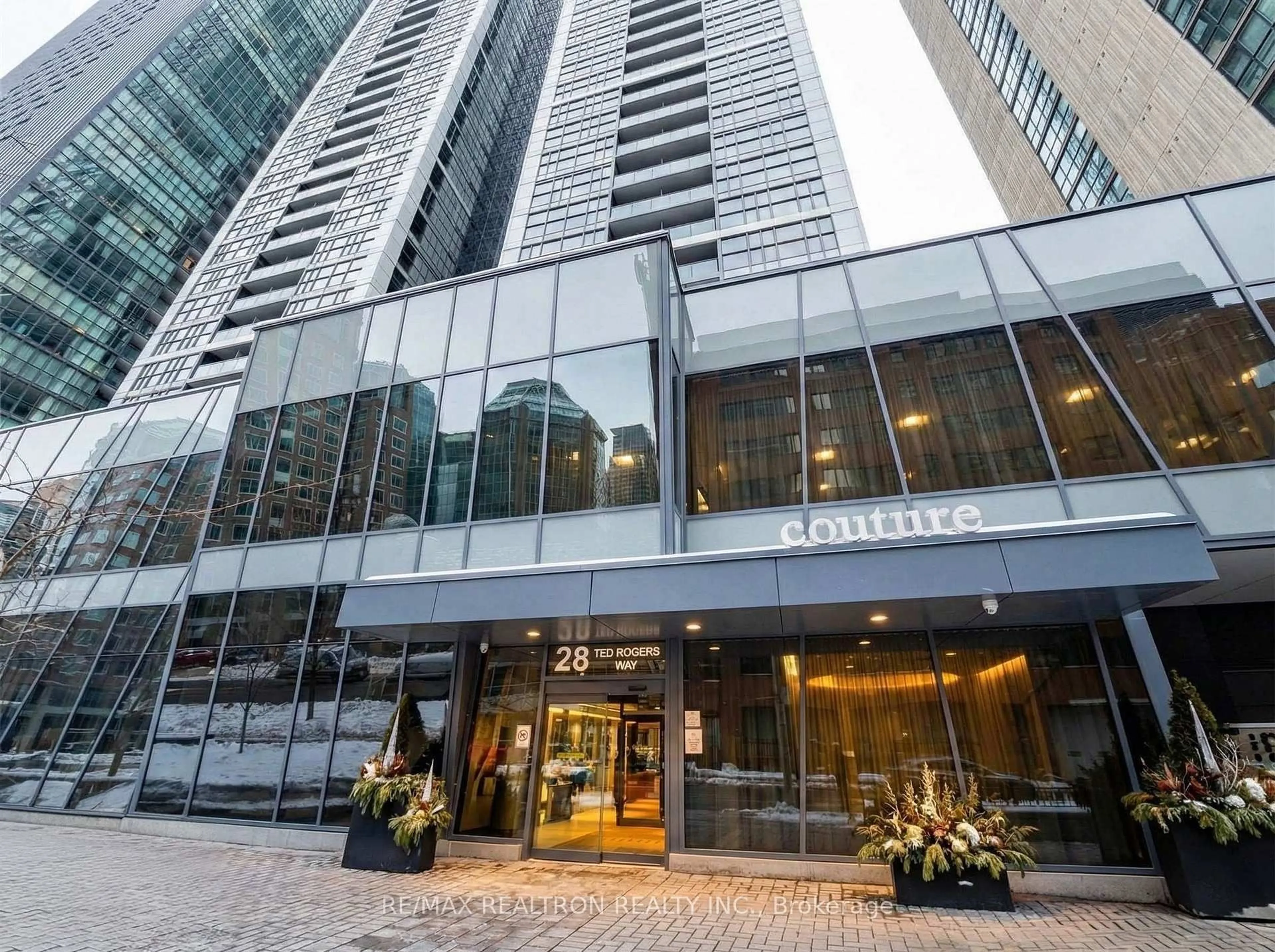 Indoor foyer for 28 Ted Rogers Way #3602, Toronto Ontario M4Y 2J4