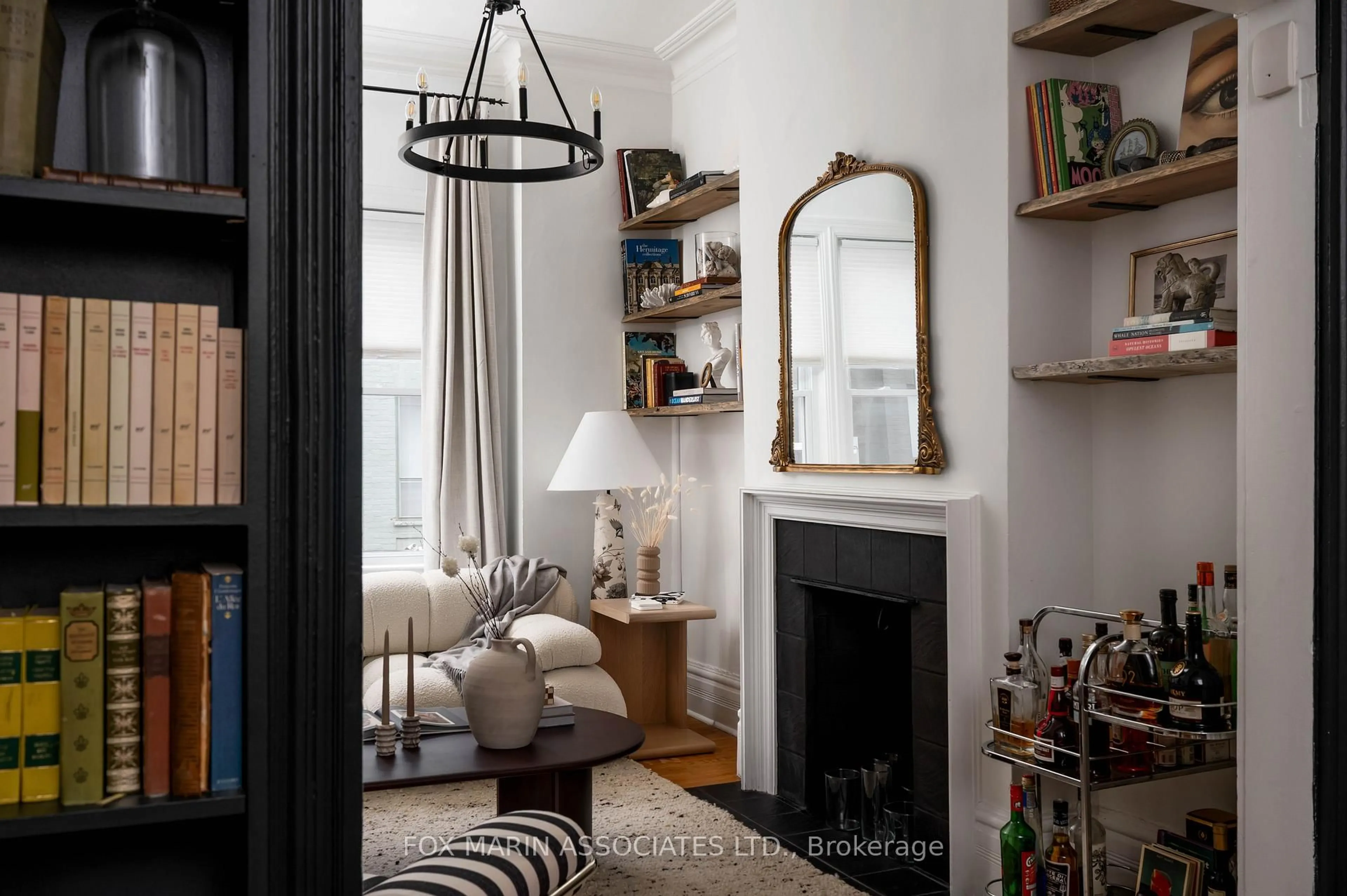 Living room with furniture, unknown for 12 Andrews Ave, Toronto Ontario M6J 1S3