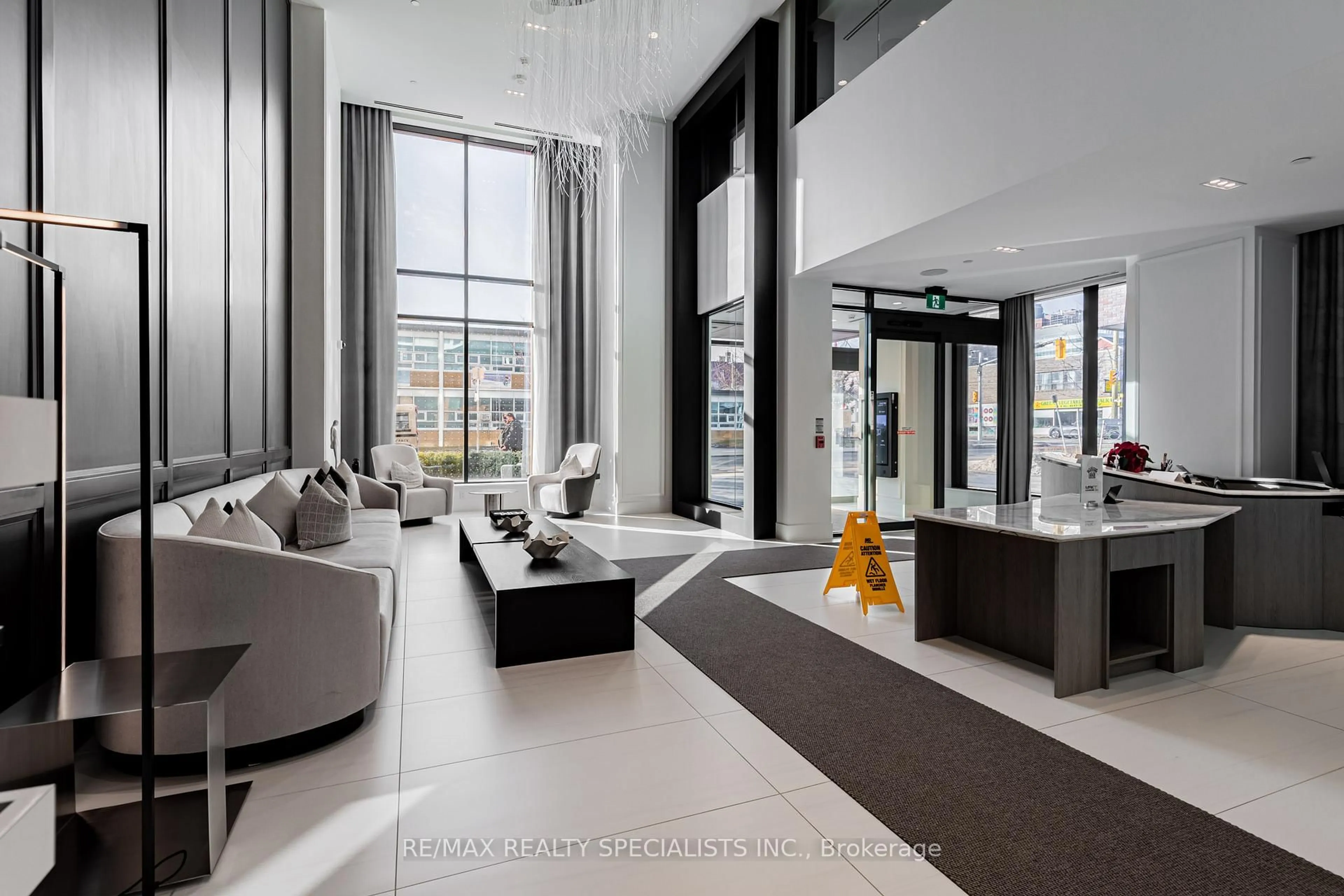 Unknown for 115 Denison Ave #920, Toronto Ontario M5T 2N1