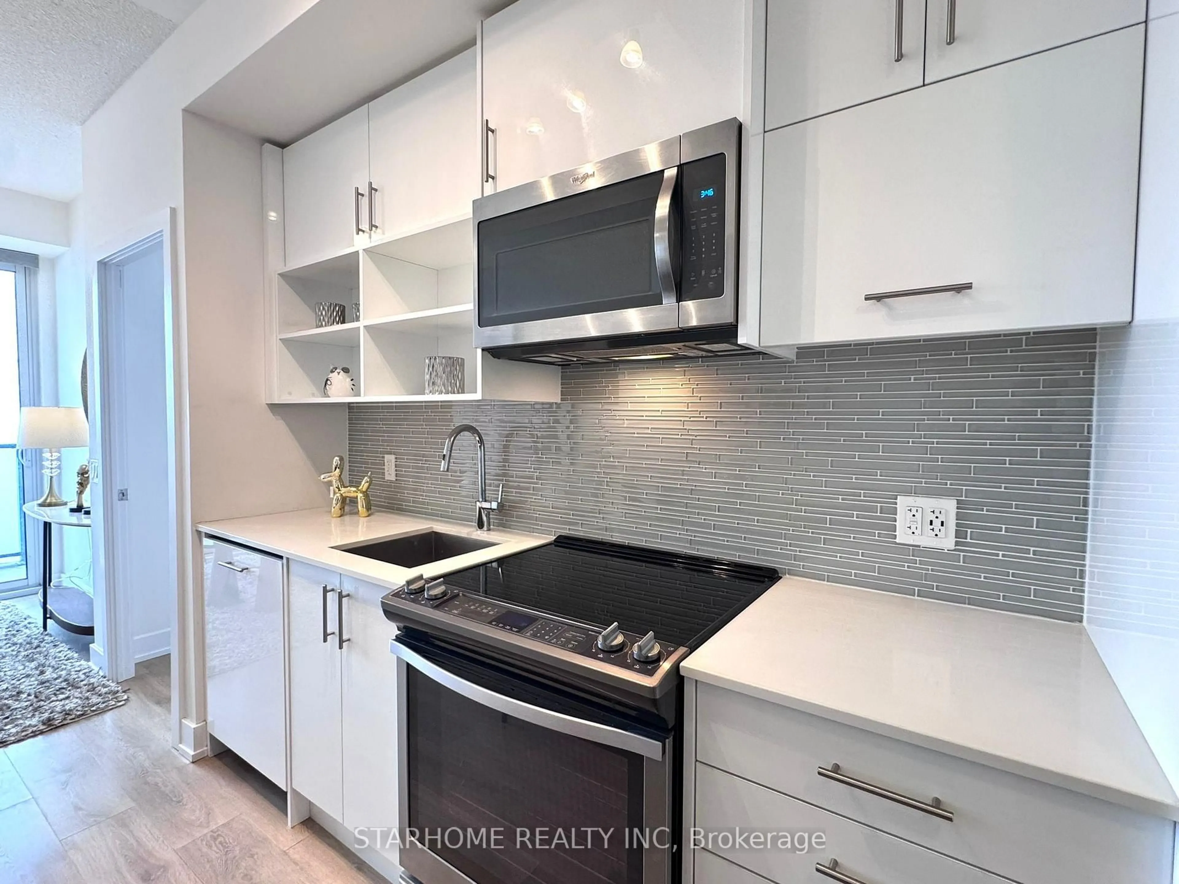 Contemporary kitchen, ceramic/tile floor for 128 Fairview Mall Dr #1406, Toronto Ontario M2J 0E8
