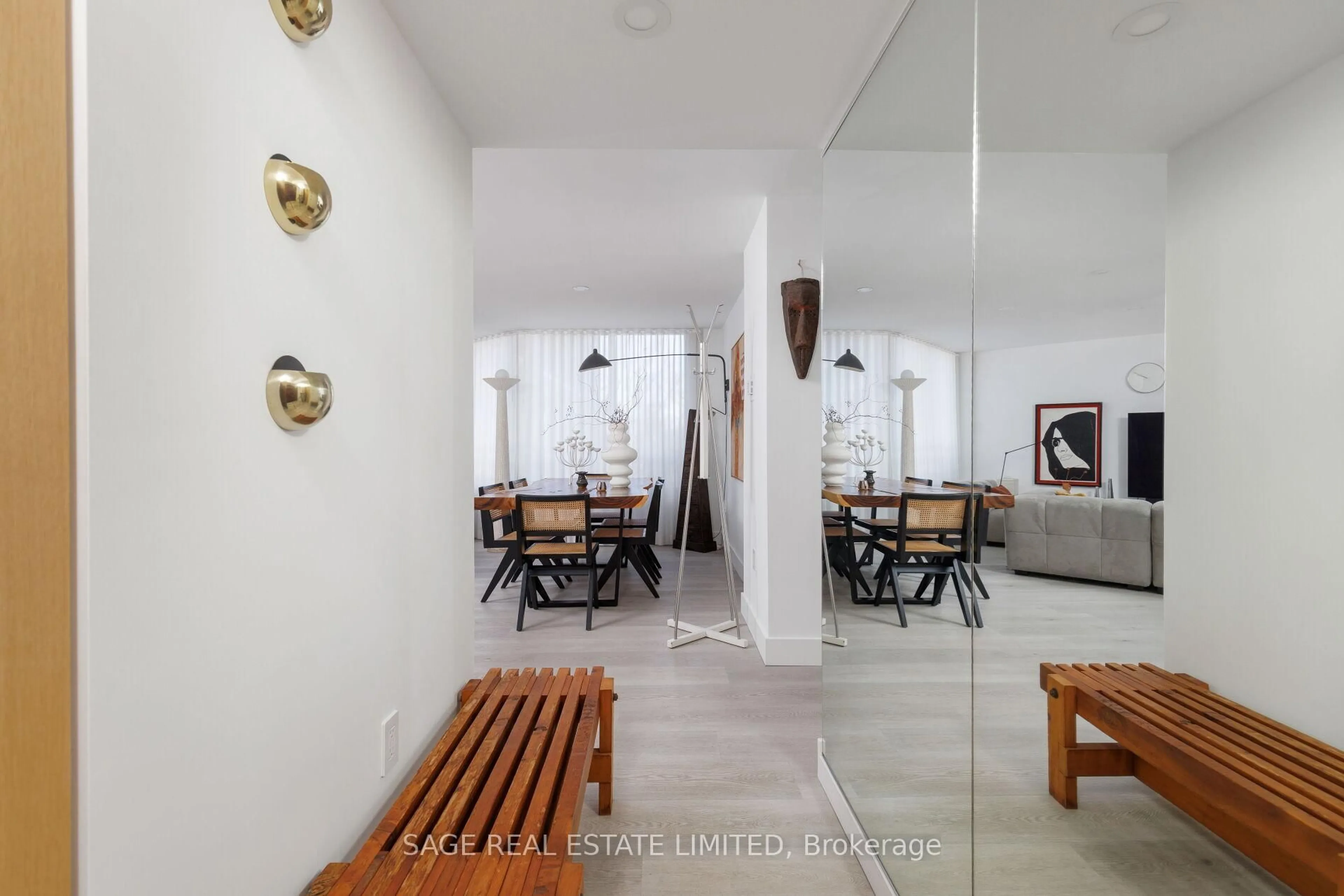 Unknown for 245 The Donway #311, Toronto Ontario M3B 3M2