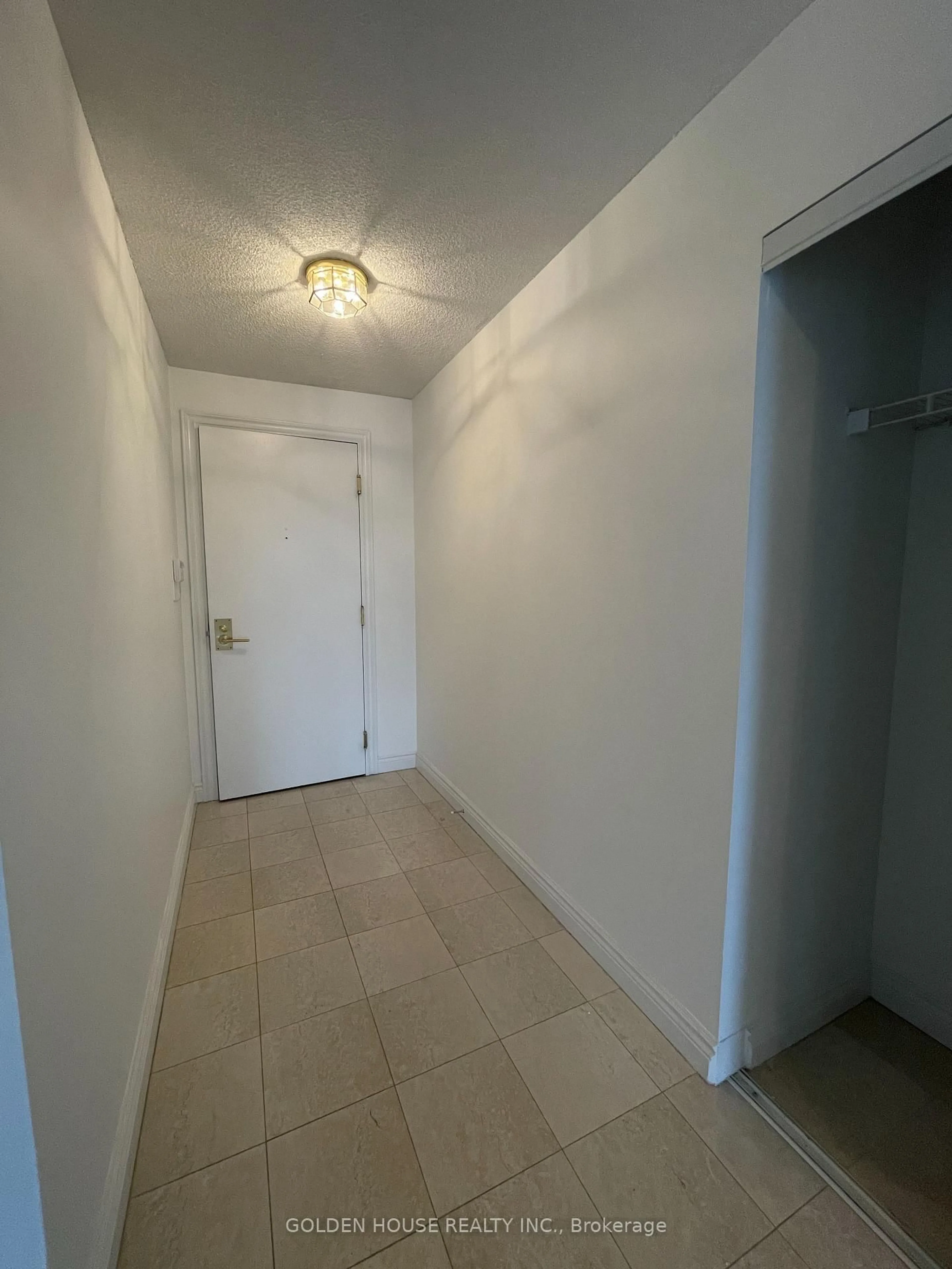 A pic of a room for 3181 Bayview Ave #615, Toronto Ontario M2K 2Y2
