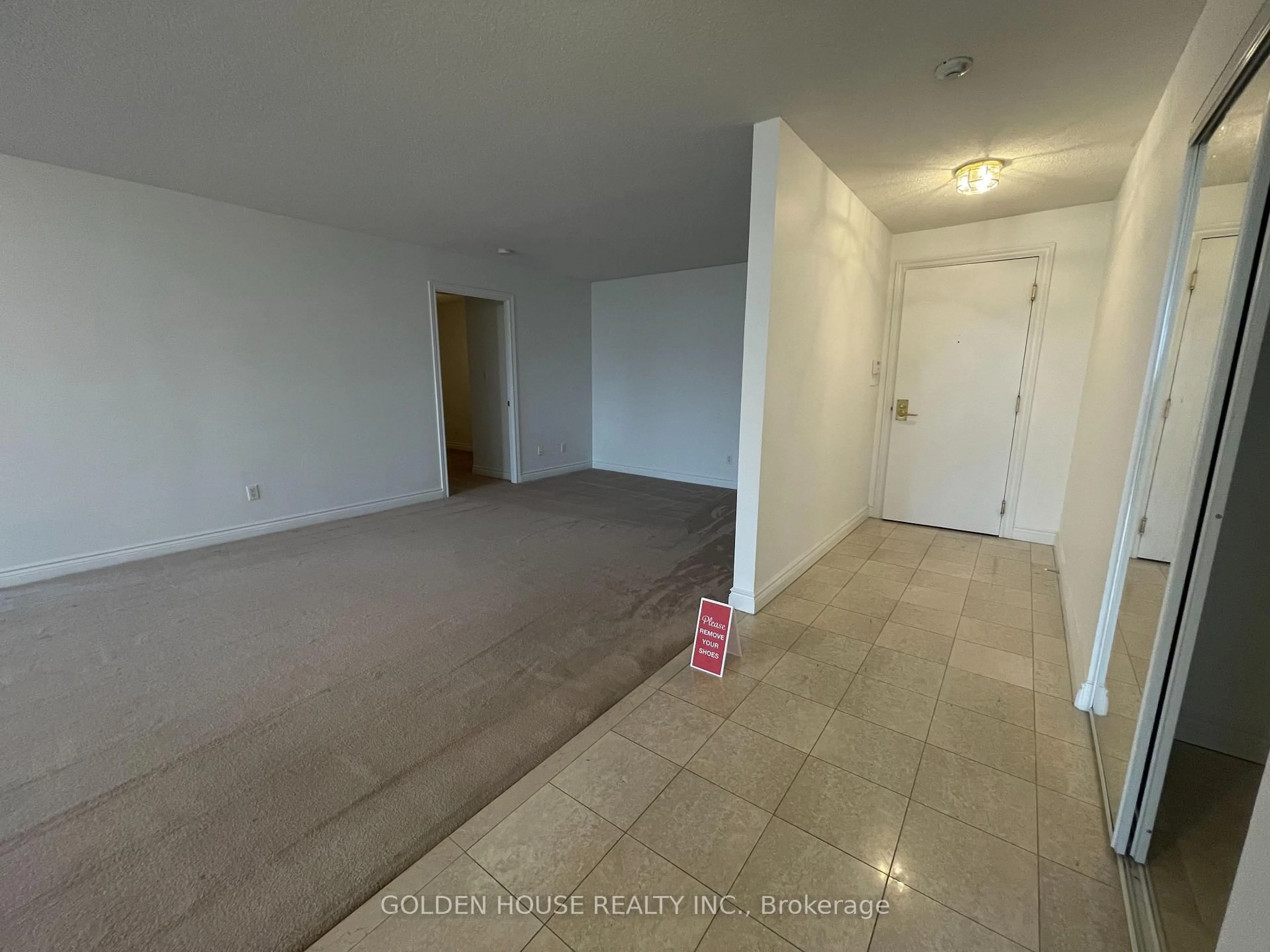 A pic of a room for 3181 Bayview Ave #615, Toronto Ontario M2K 2Y2