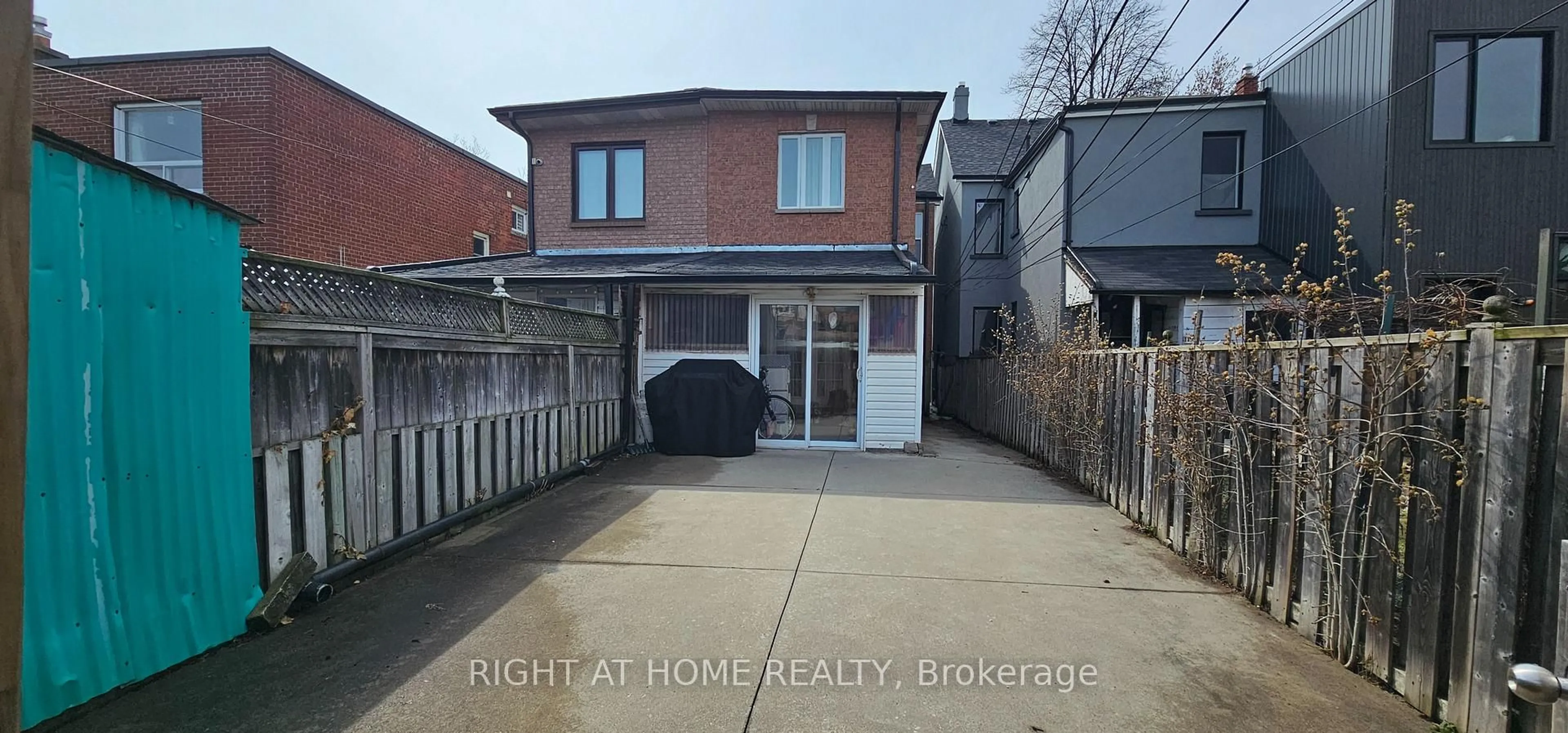 A pic from outside/outdoor area/front of a property/back of a property/a pic from drone, street for 61 Margueretta St, Toronto Ontario M6H 3S4