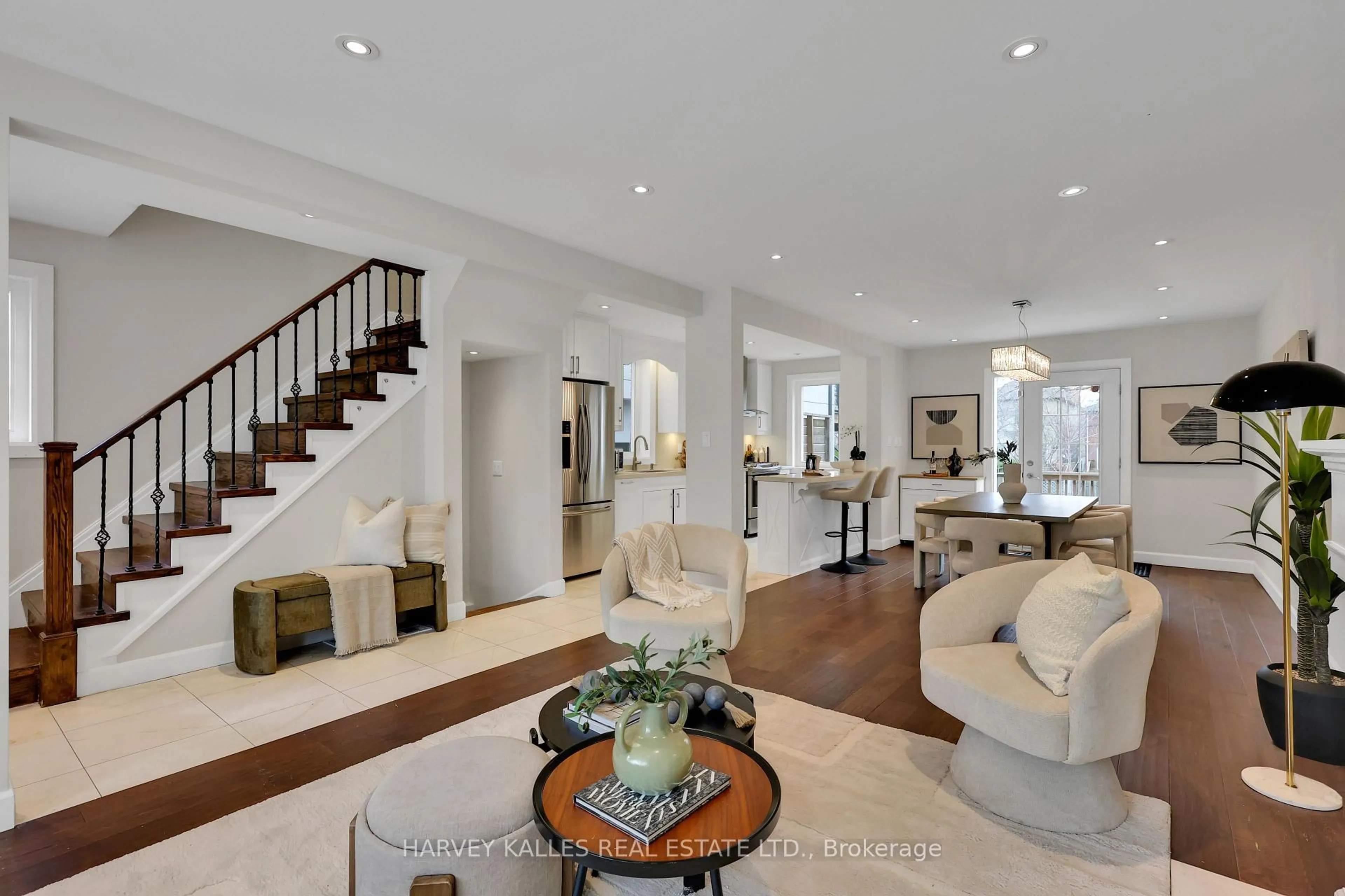 Unknown for 320 Melrose Ave, Toronto Ontario M5M 1Z4