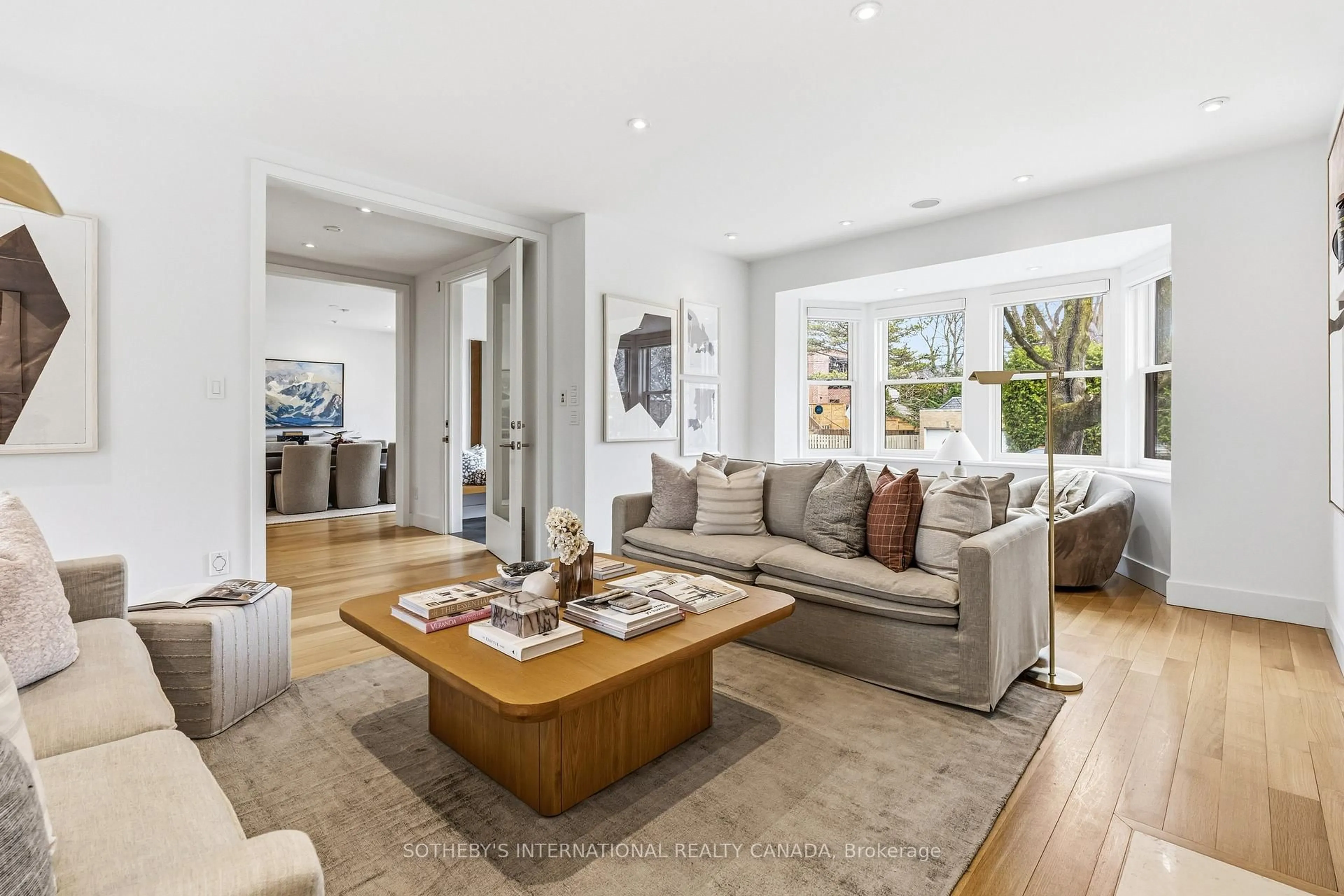 Living room with furniture, unknown for 12 Highland Cres, Toronto Ontario M4W 2S7