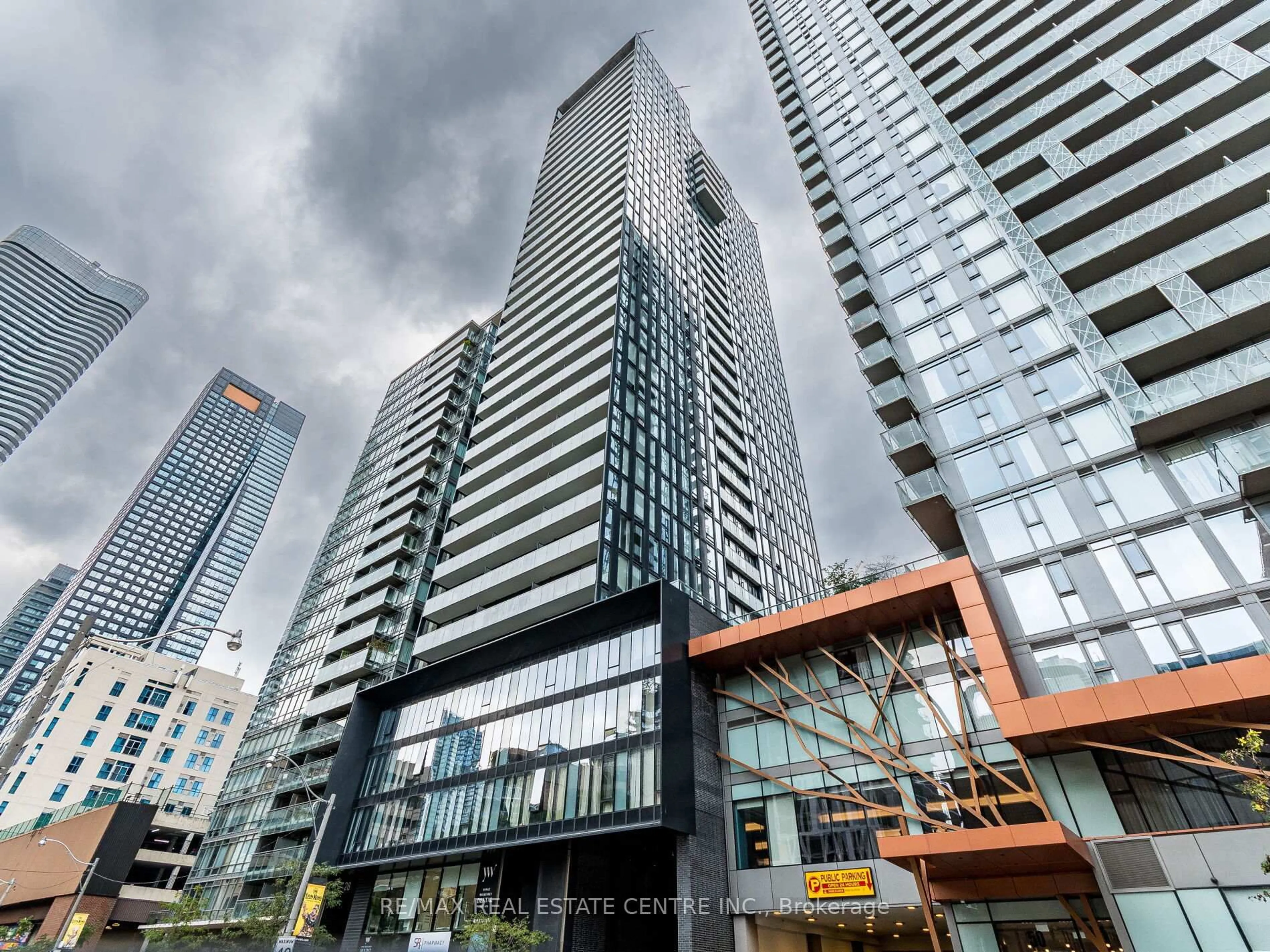 Unknown for 28 Wellesley St #3302, Toronto Ontario M4Y 1G3