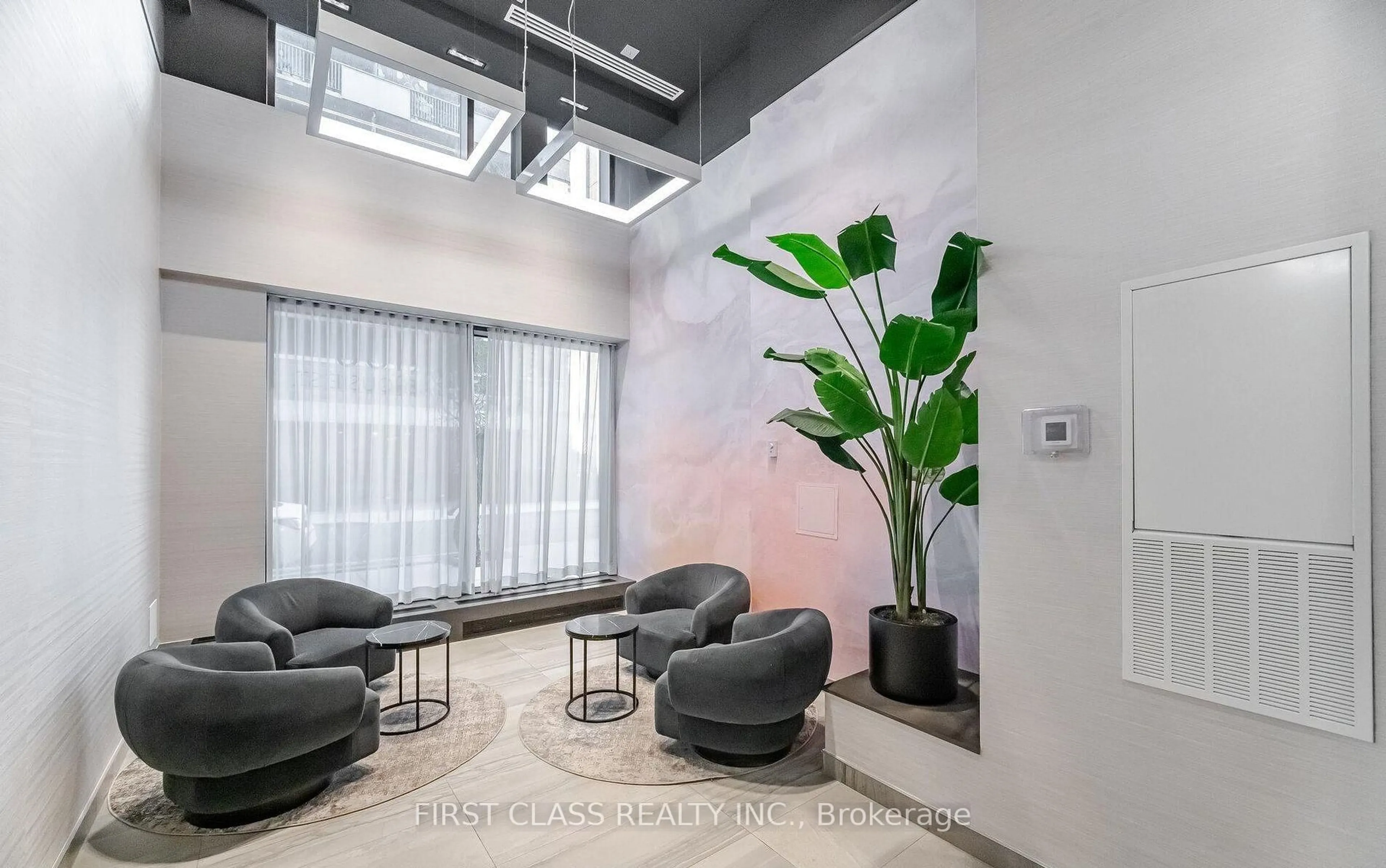 Indoor foyer for 100 Dalhousie St #3604, Toronto Ontario M5B 0C7
