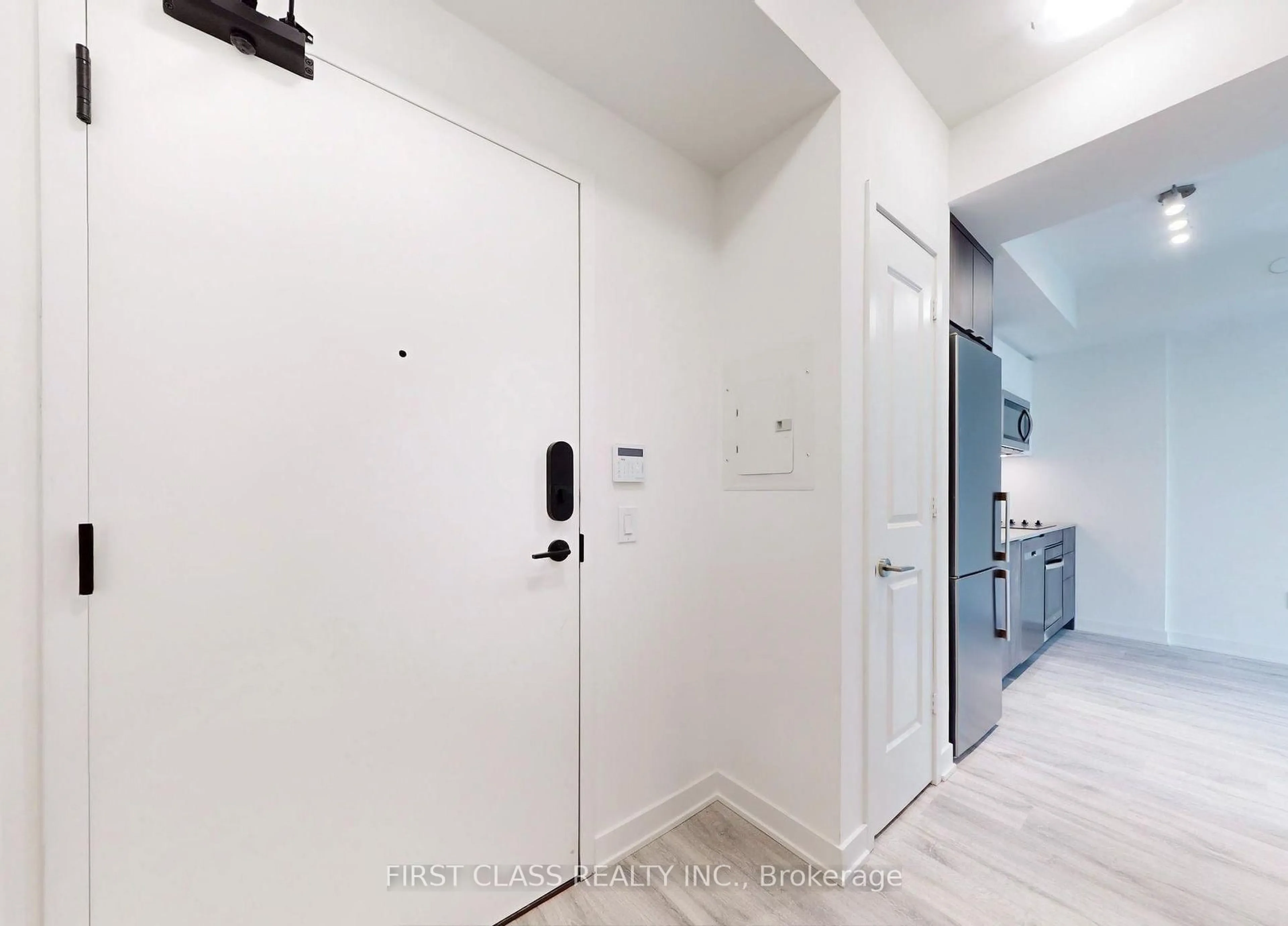 Indoor entryway for 100 Dalhousie St #3604, Toronto Ontario M5B 0C7
