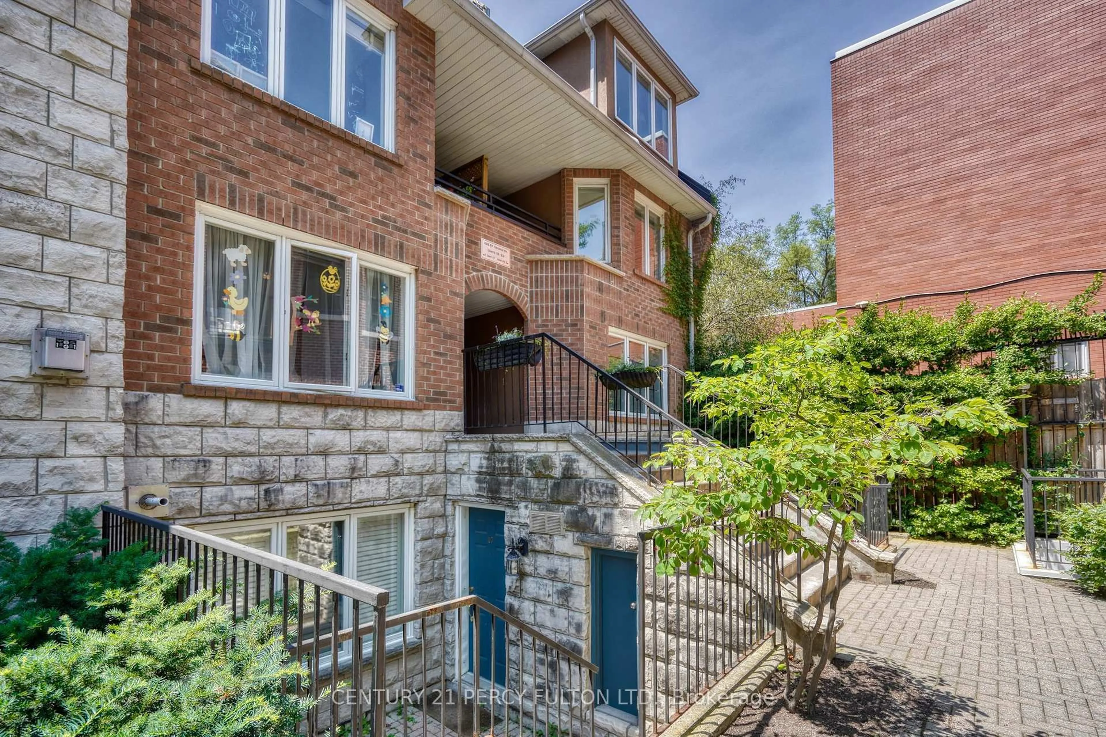 Home with brick exterior material, street for 232 St George St #TH22, Toronto Ontario M5R 2N5