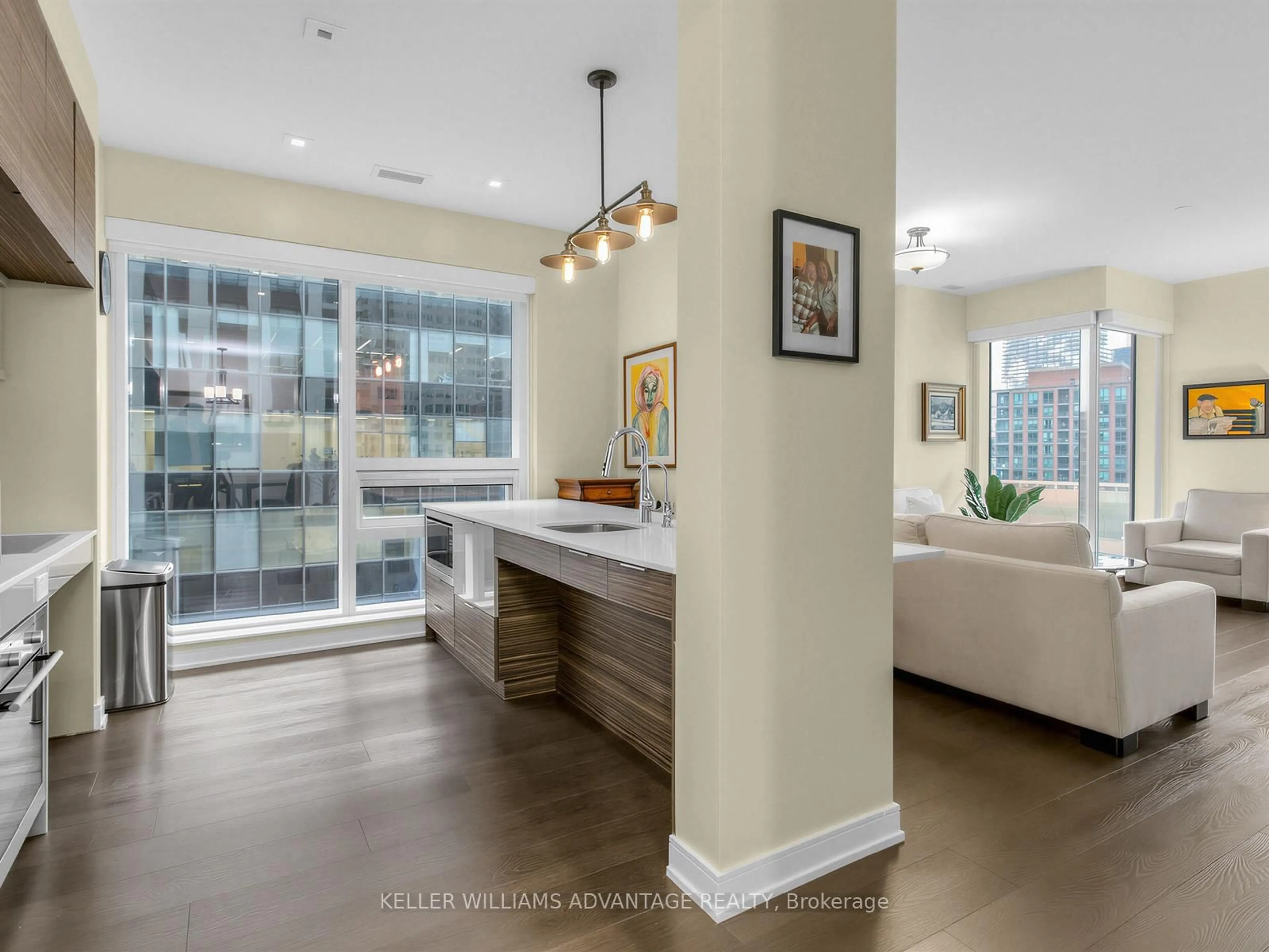 Unknown for 88 Scott St #709, Toronto Ontario M5E 0A9