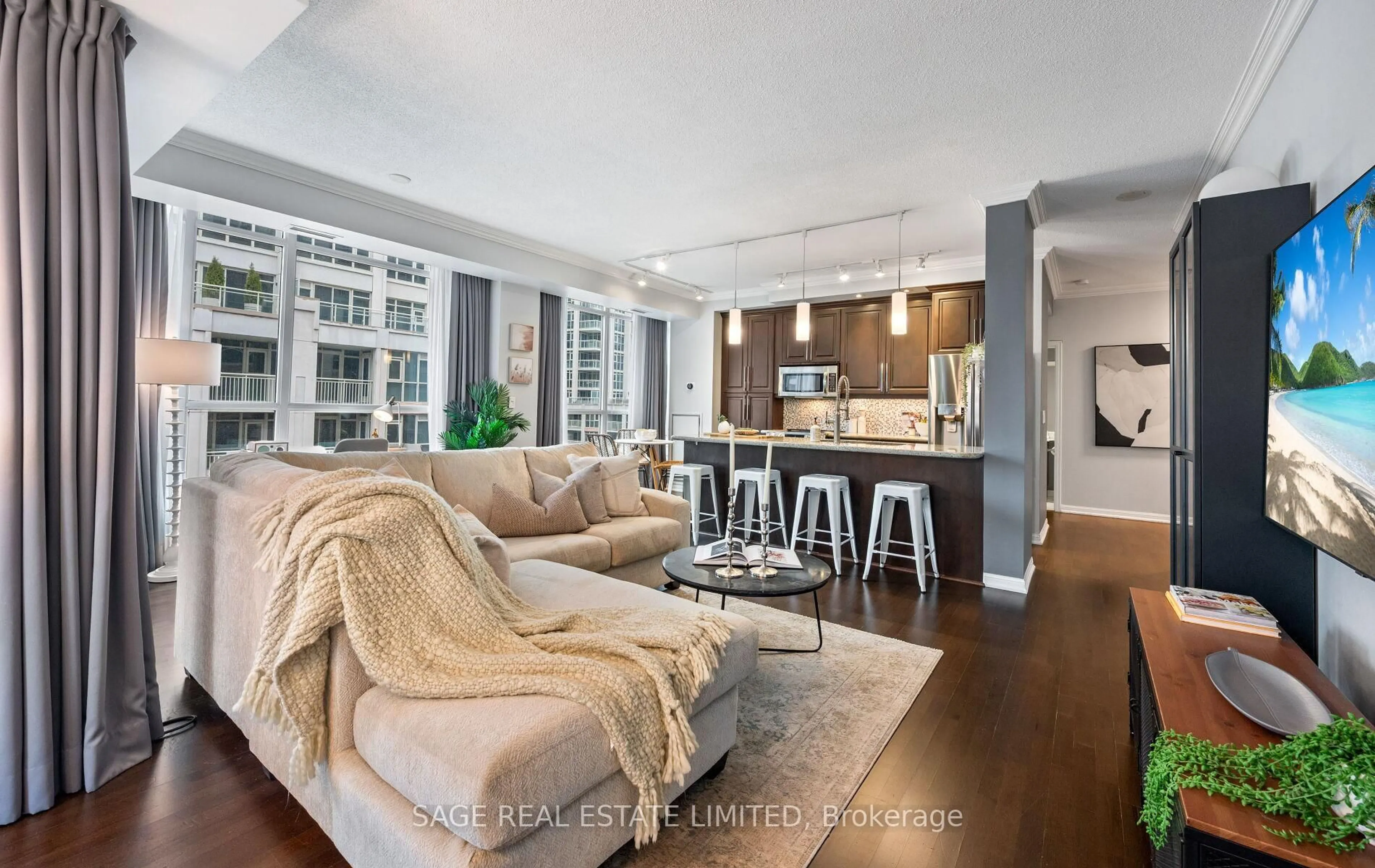 Open concept kitchen, unknown for 628 Fleet St #506, Toronto Ontario M5V 1A8