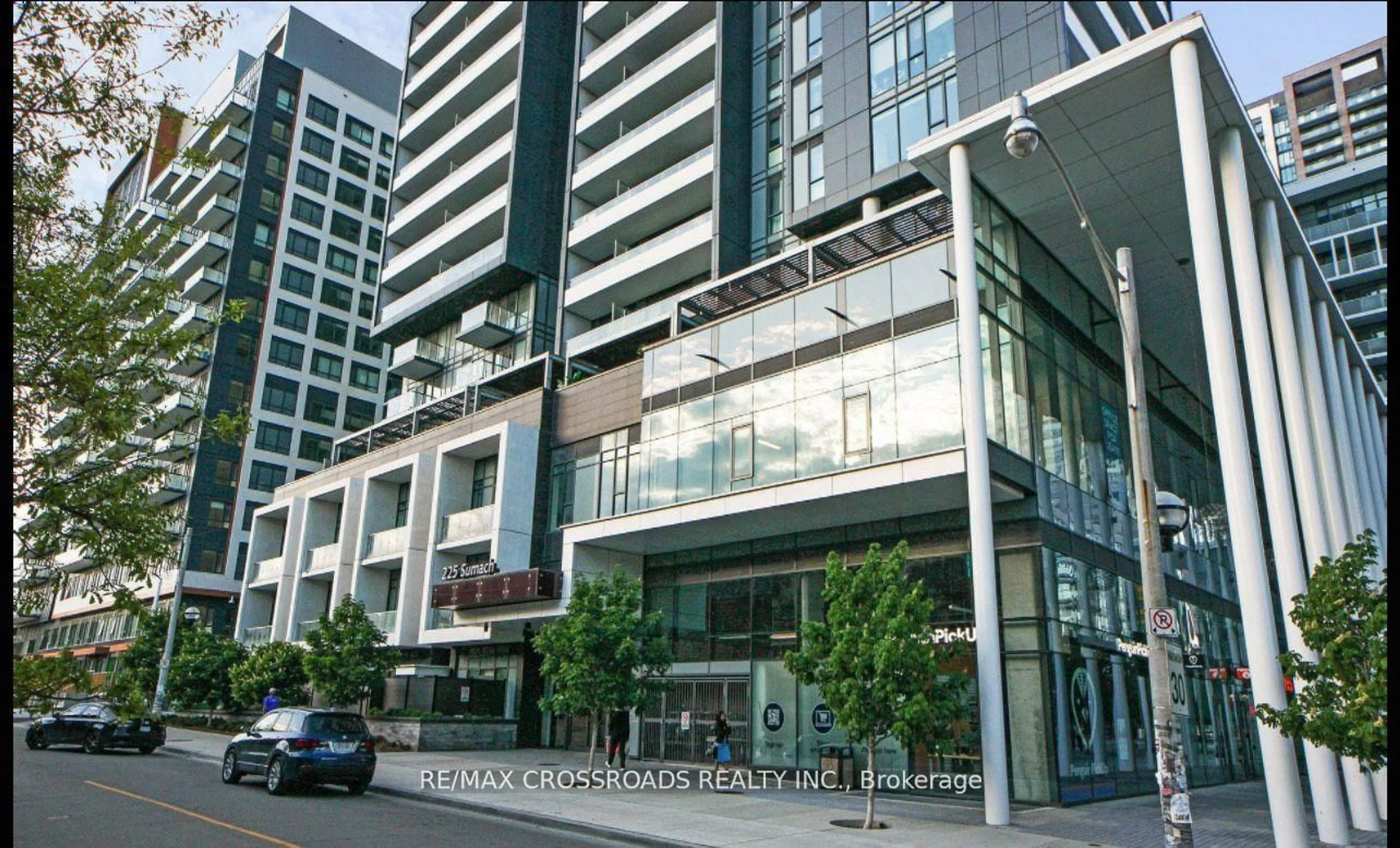 Indoor foyer for 225 Sumach St #808, Toronto Ontario M5A 3K3