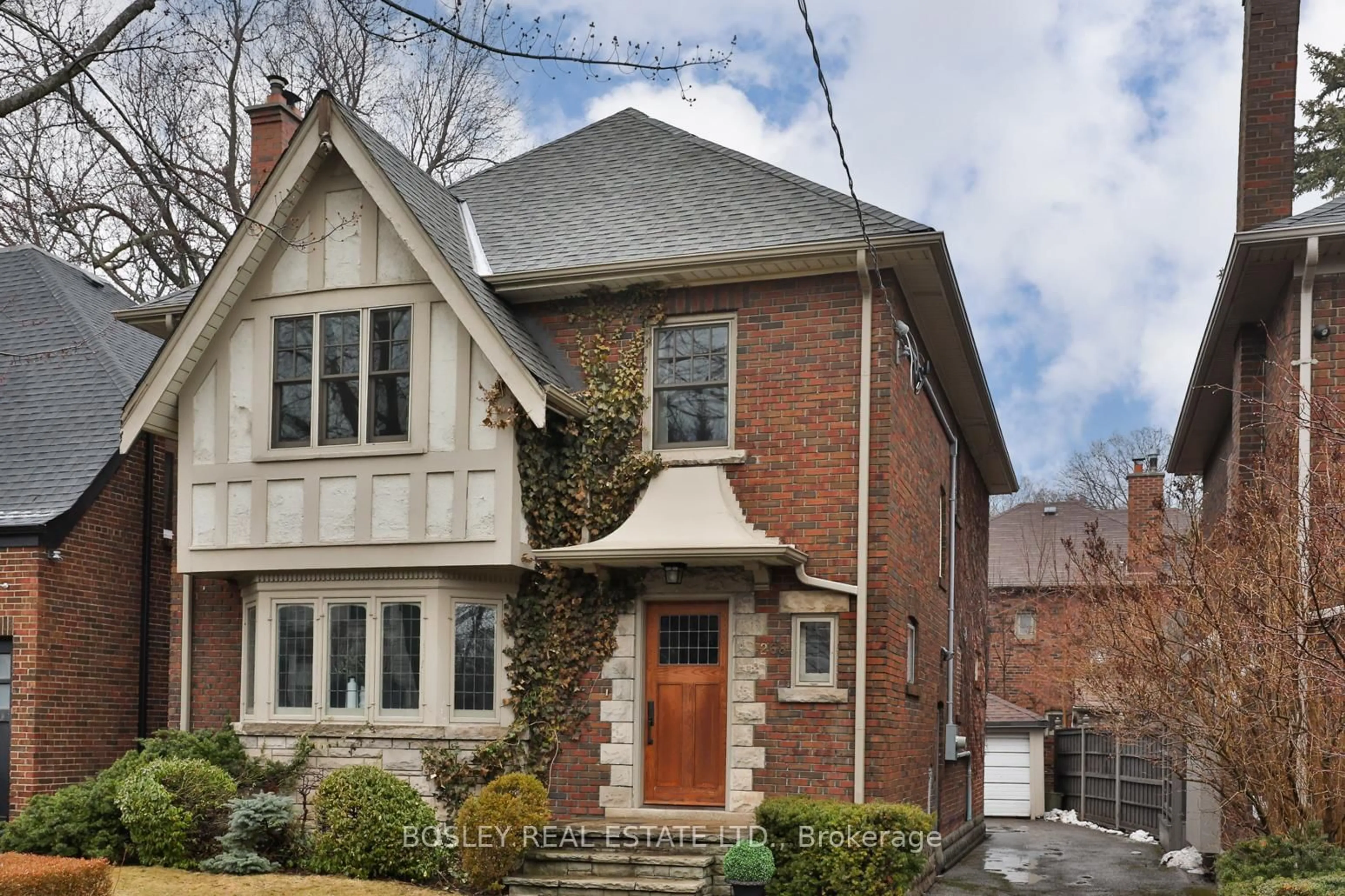 Home with brick exterior material, street for 268 Glengrove Ave, Toronto Ontario M5N 1W2
