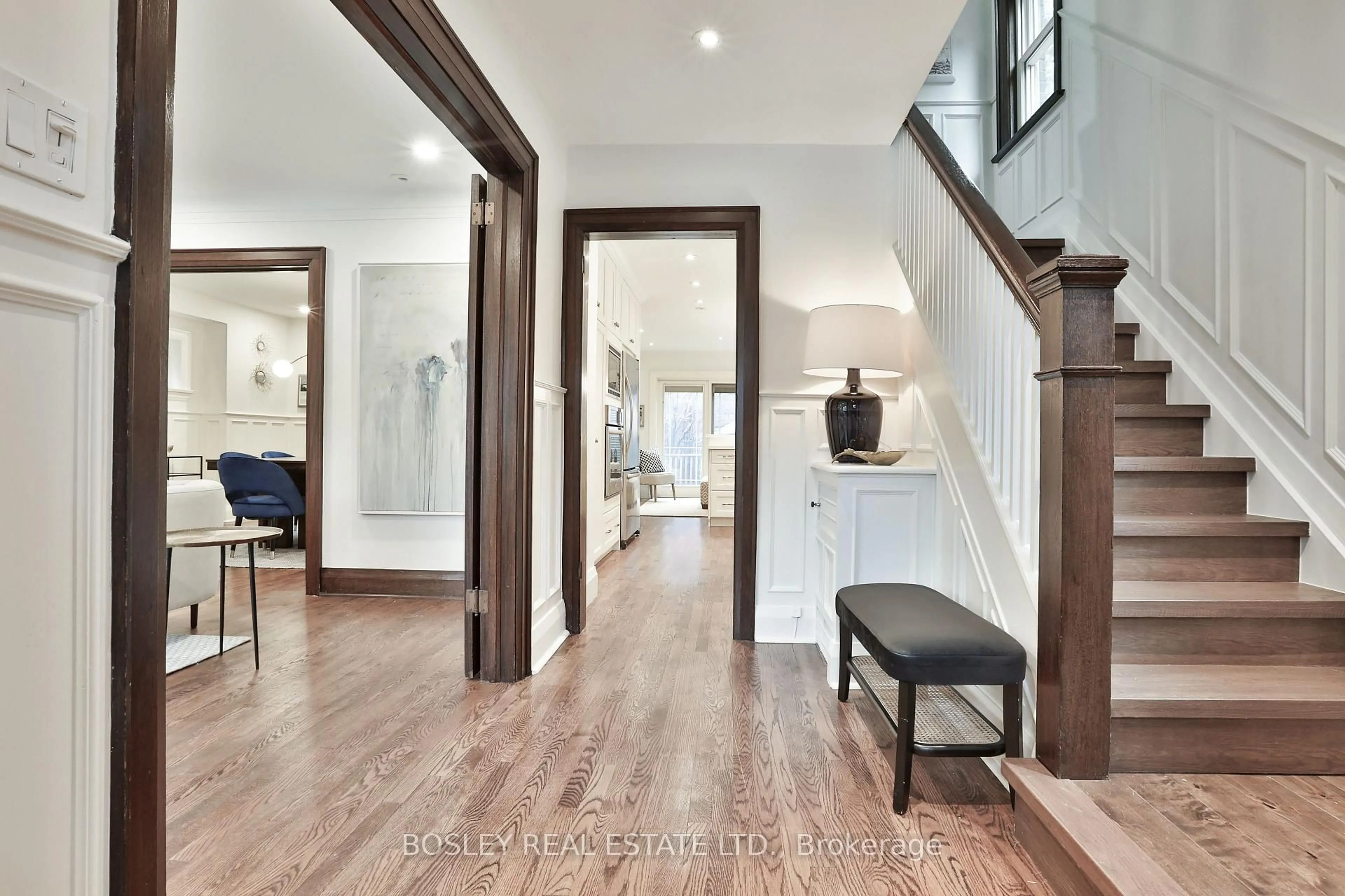 Indoor entryway for 268 Glengrove Ave, Toronto Ontario M5N 1W2