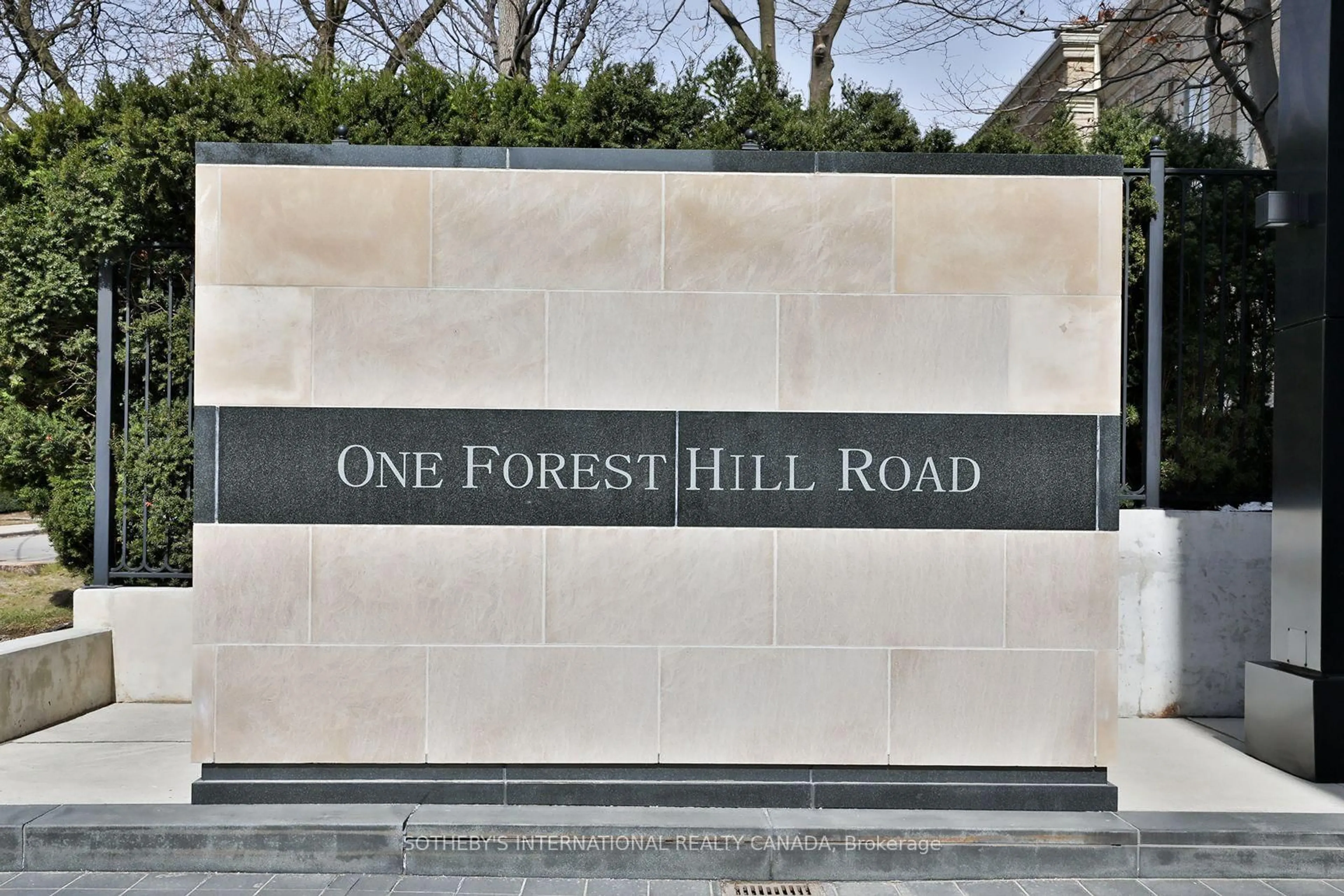 Unknown for 1 Forest Hill Rd #401, Toronto Ontario M4V 1R1