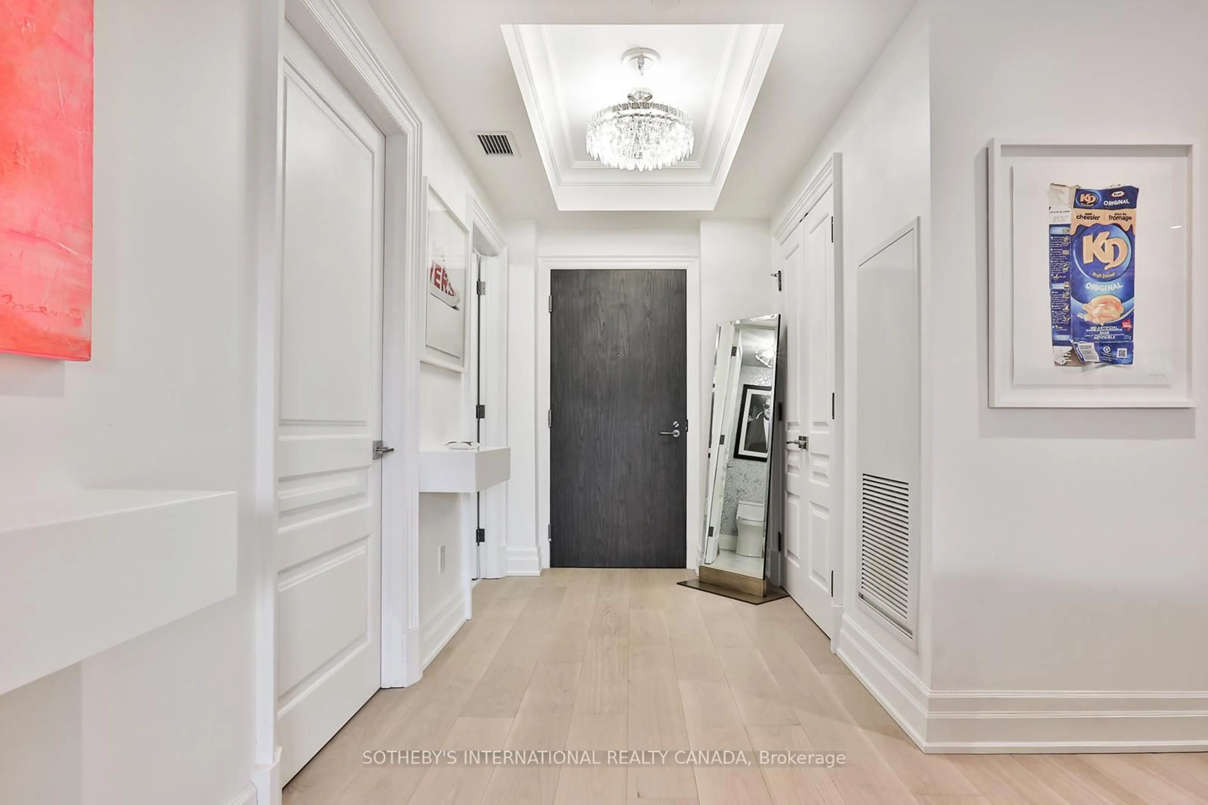 Indoor entryway for 1 Forest Hill Rd #401, Toronto Ontario M4V 1R1