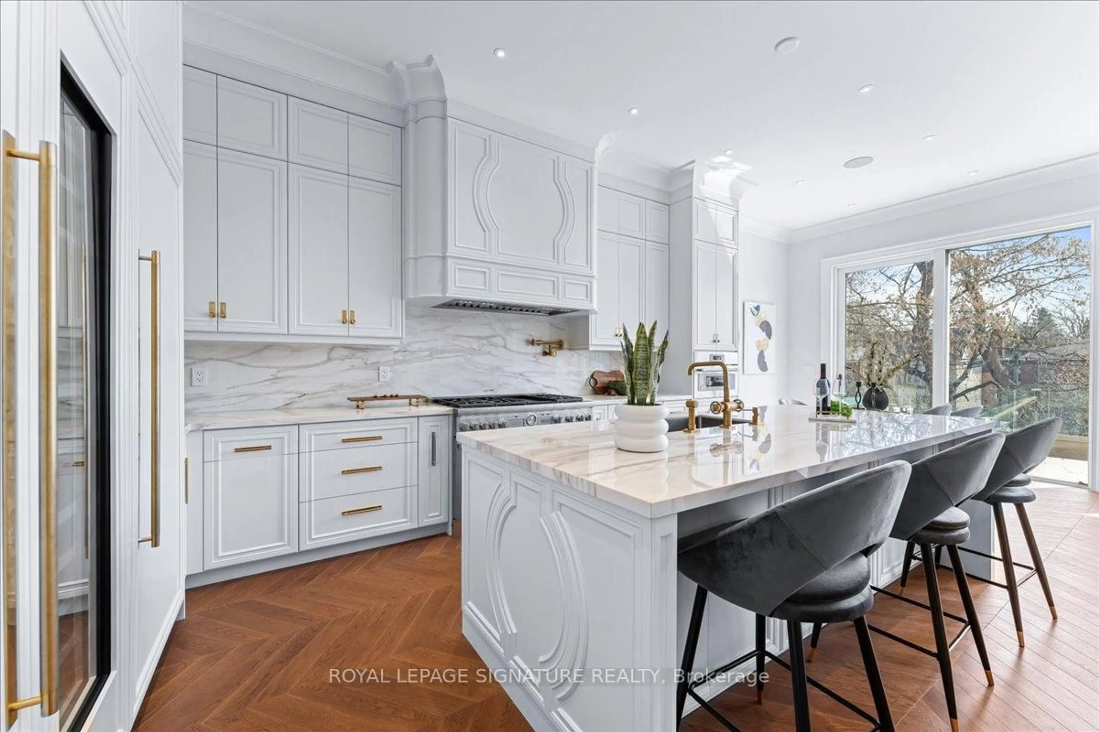 Contemporary kitchen, ceramic/tile floor for 505 Soudan Ave, Toronto Ontario M4S 1X1