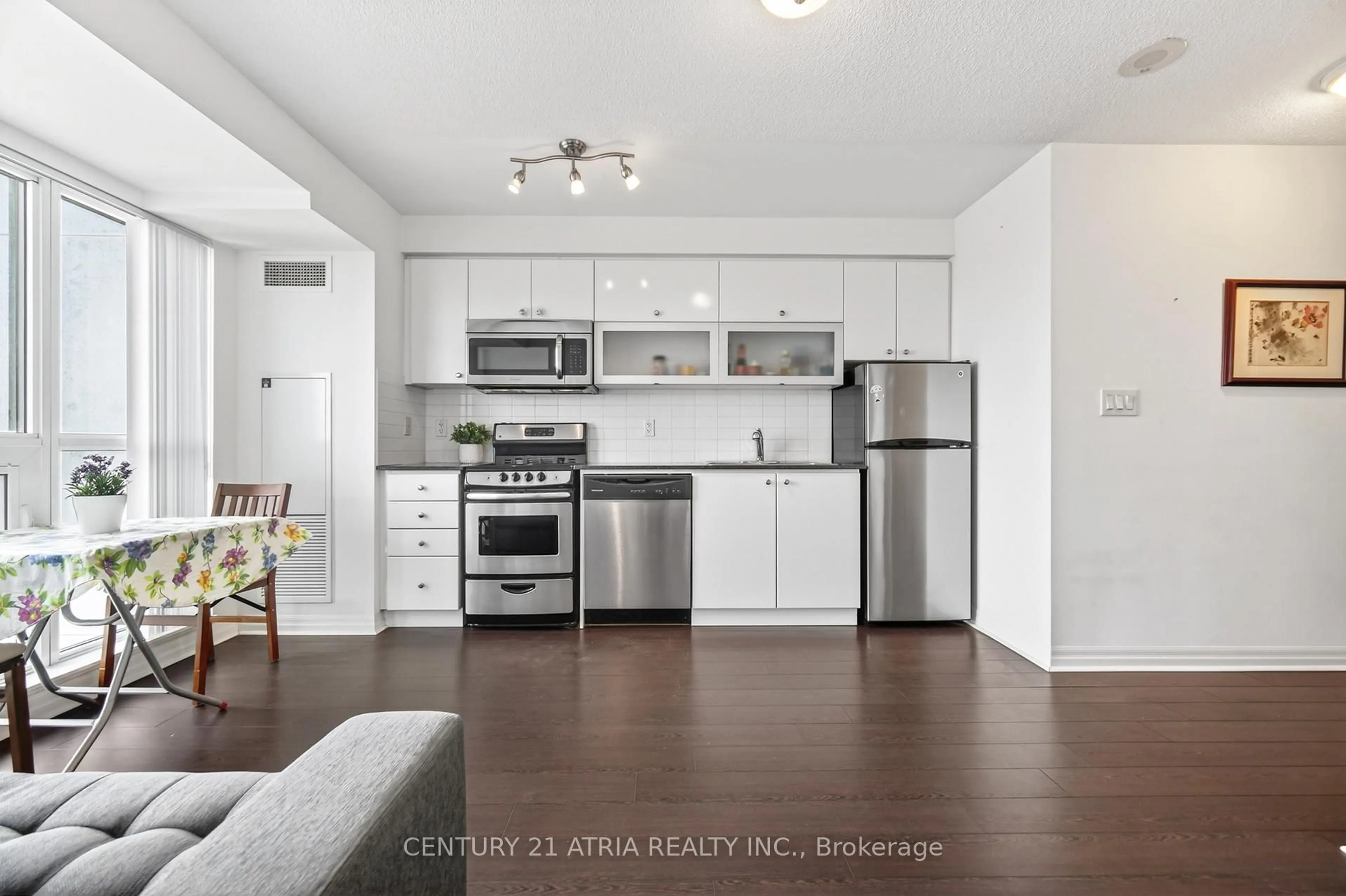 Open concept kitchen, unknown for 2015 Sheppard Ave #2707, Toronto Ontario M2J 0B3