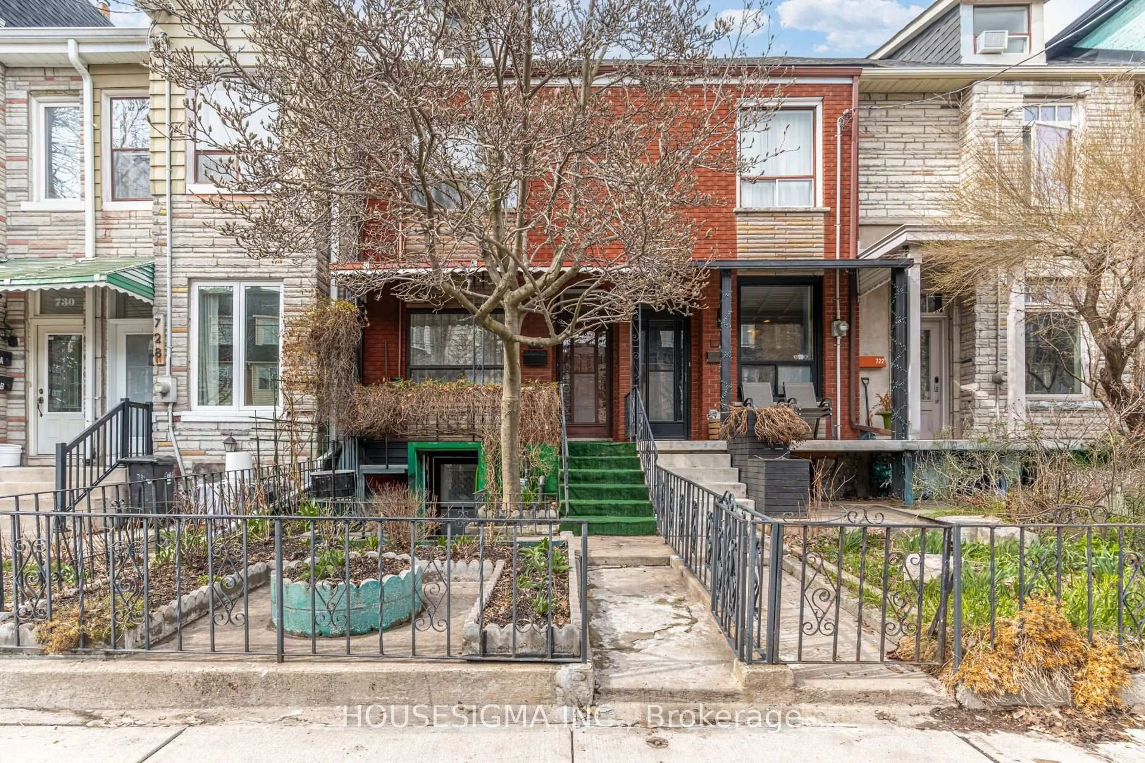 Home with brick exterior material, street for 726 Adelaide St, Toronto Ontario M6J 1B1
