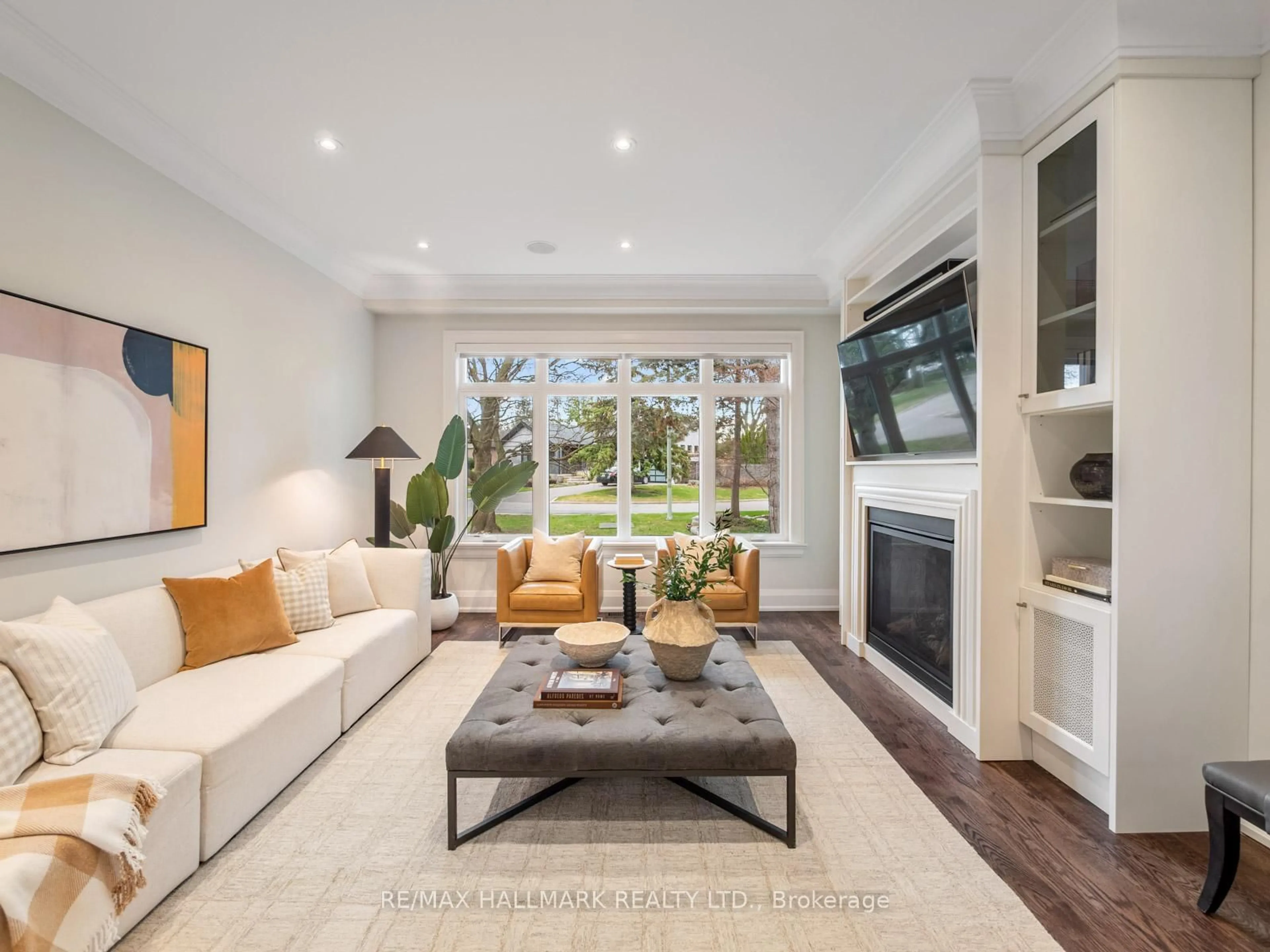 Living room with furniture, unknown for 48 Paperbirch Dr, Toronto Ontario M3C 2E7