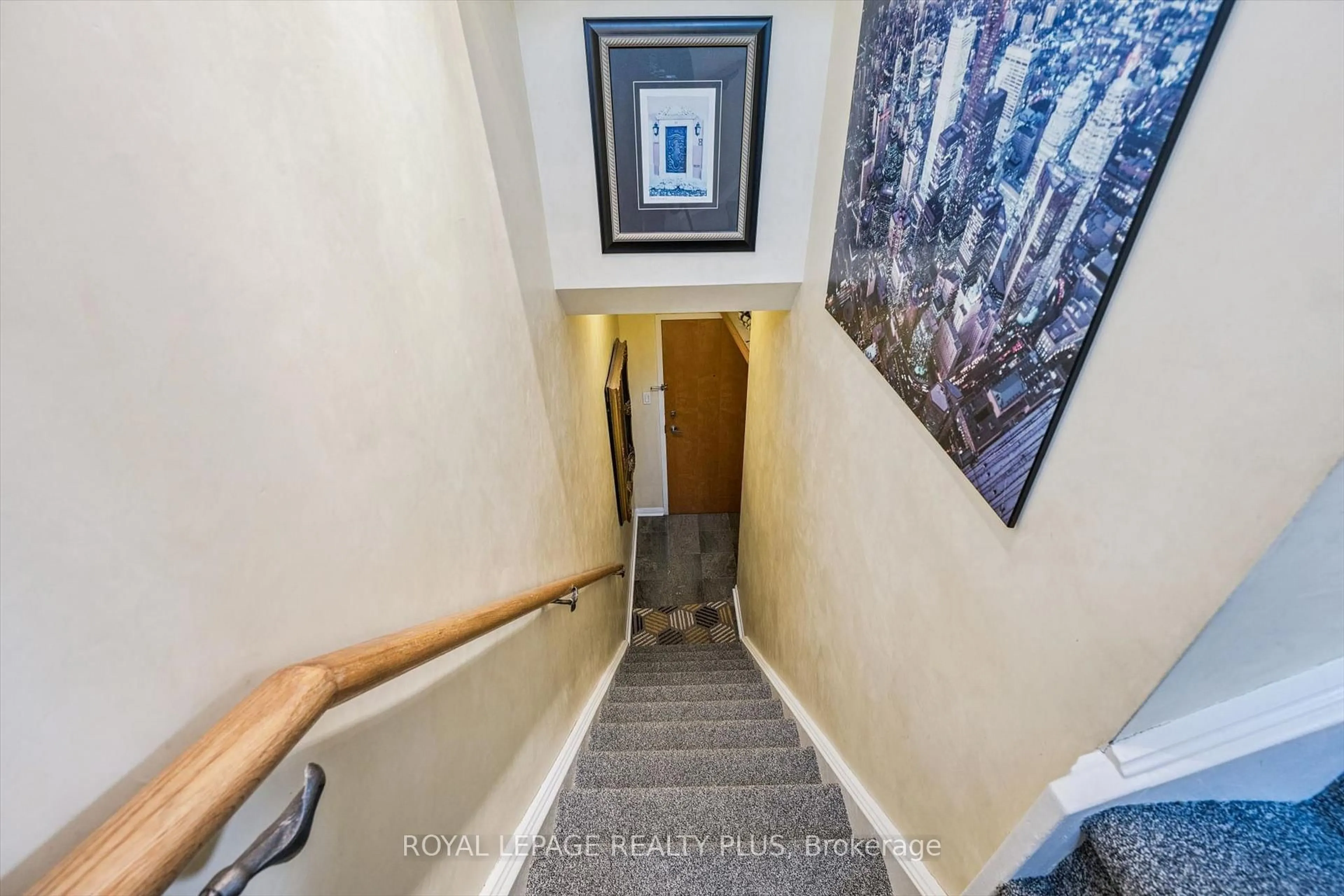 Unknown for 550 Front St #620, Toronto Ontario M5V 3N5