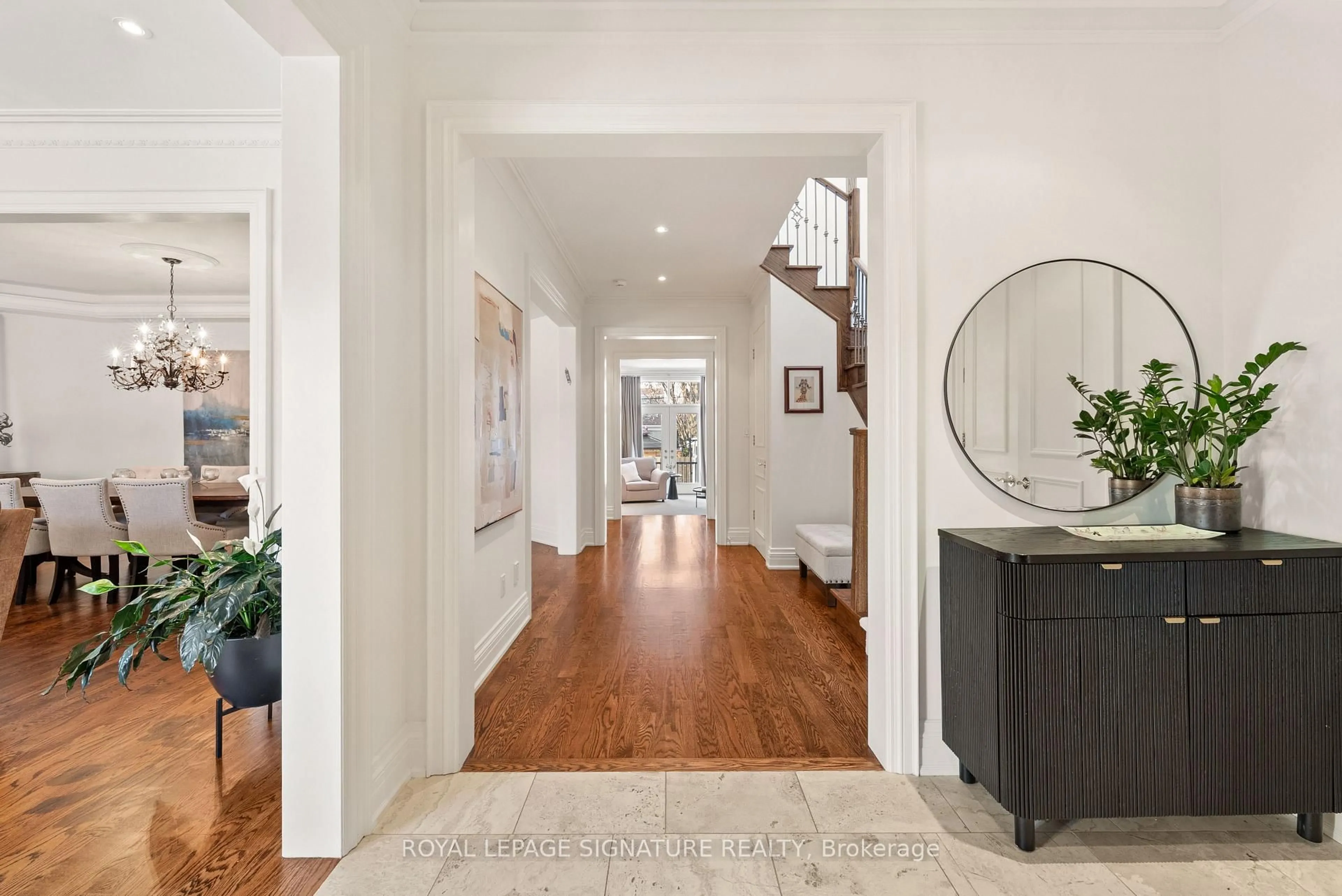 Indoor entryway for 68 Carmichael Ave, Toronto Ontario M5M 2W7