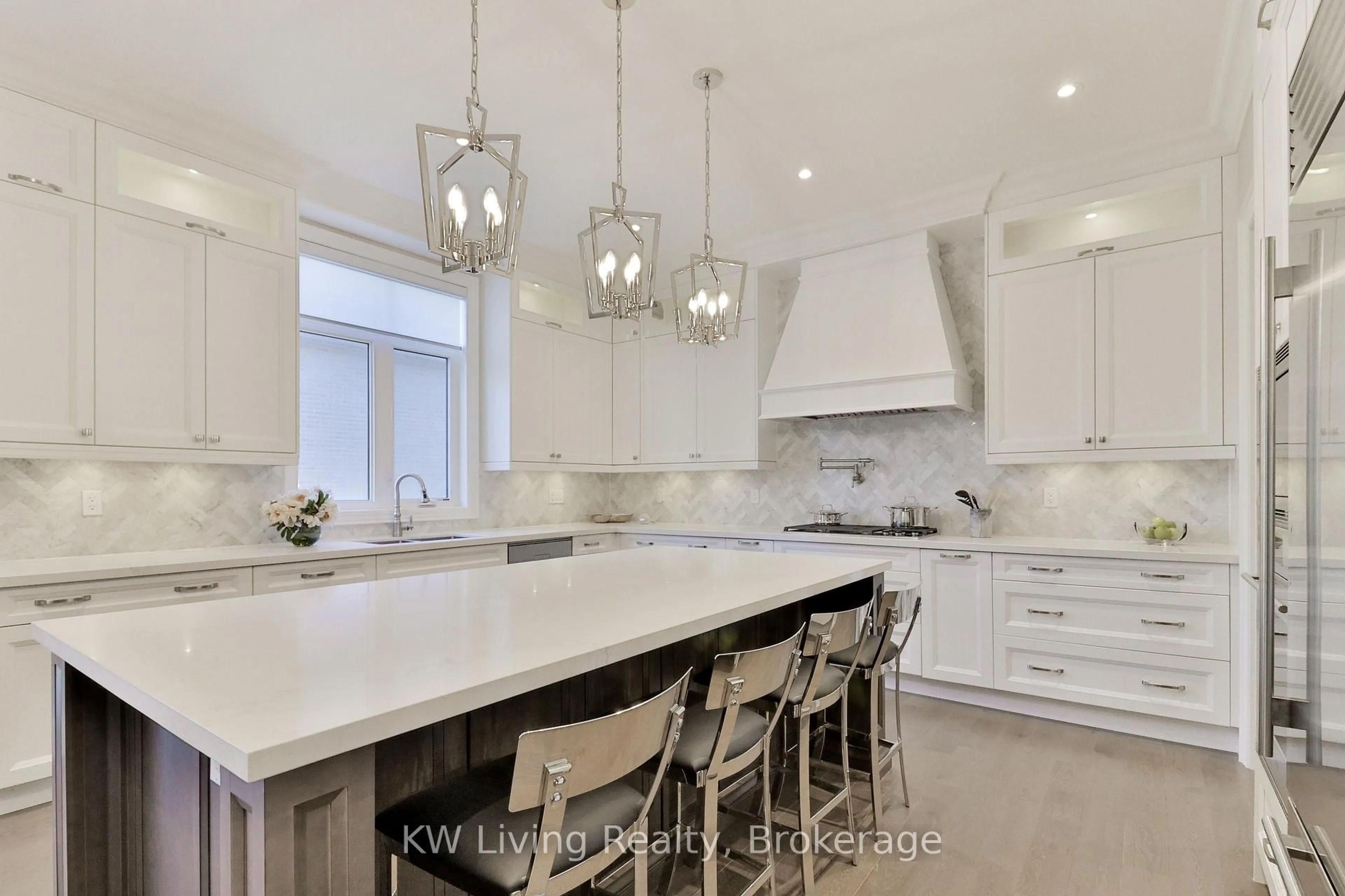 Contemporary kitchen, unknown for 162 Cummer Ave, Toronto Ontario M2M 0B7