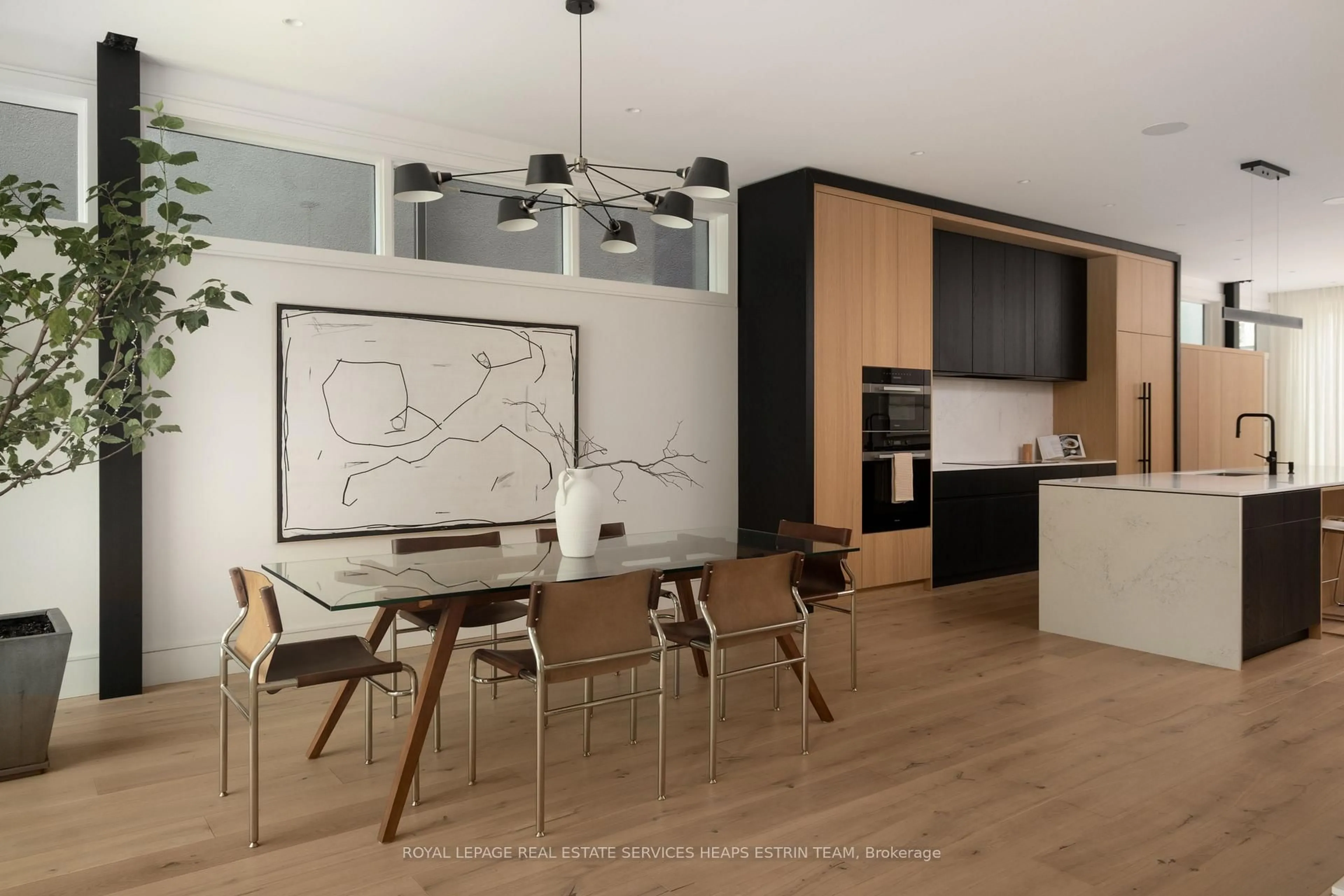 Unknown for 18 Gormley Ave, Toronto Ontario M4V 1Y8