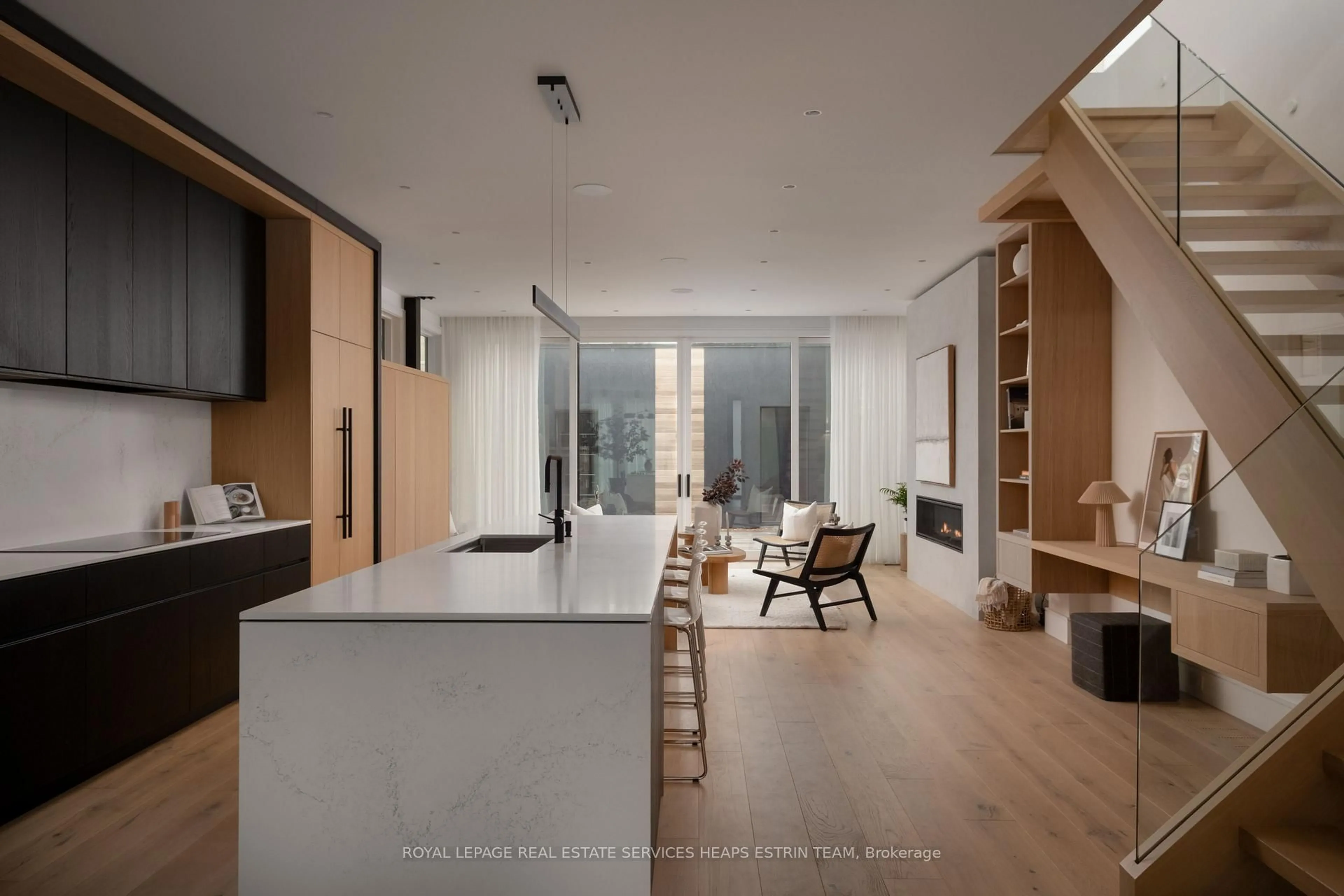 Unknown for 18 Gormley Ave, Toronto Ontario M4V 1Y8