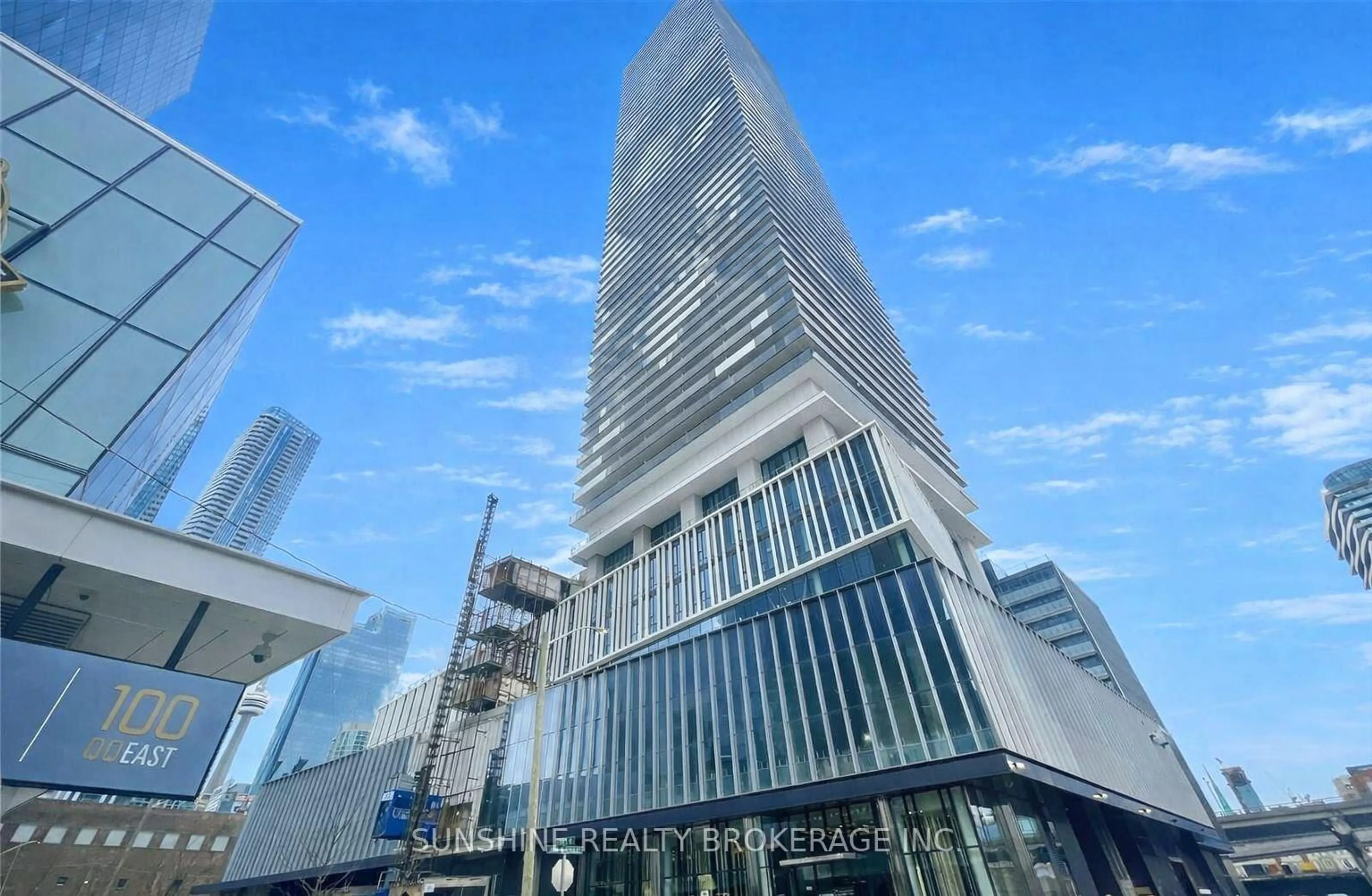 Indoor foyer for 138 Downes St #PH112, Toronto Ontario M5E 0E4