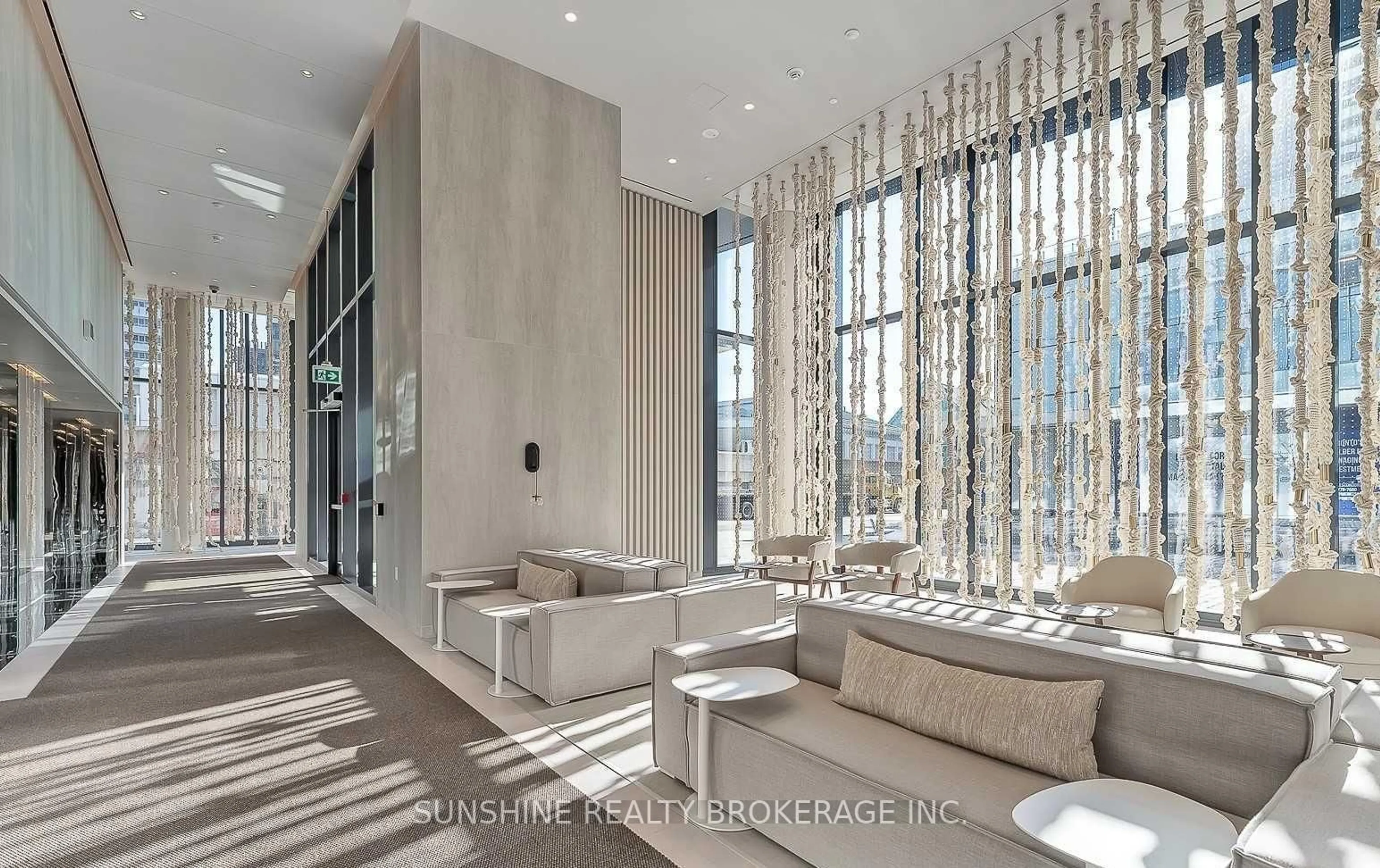 Unknown for 138 Downes St #PH112, Toronto Ontario M5E 0E4