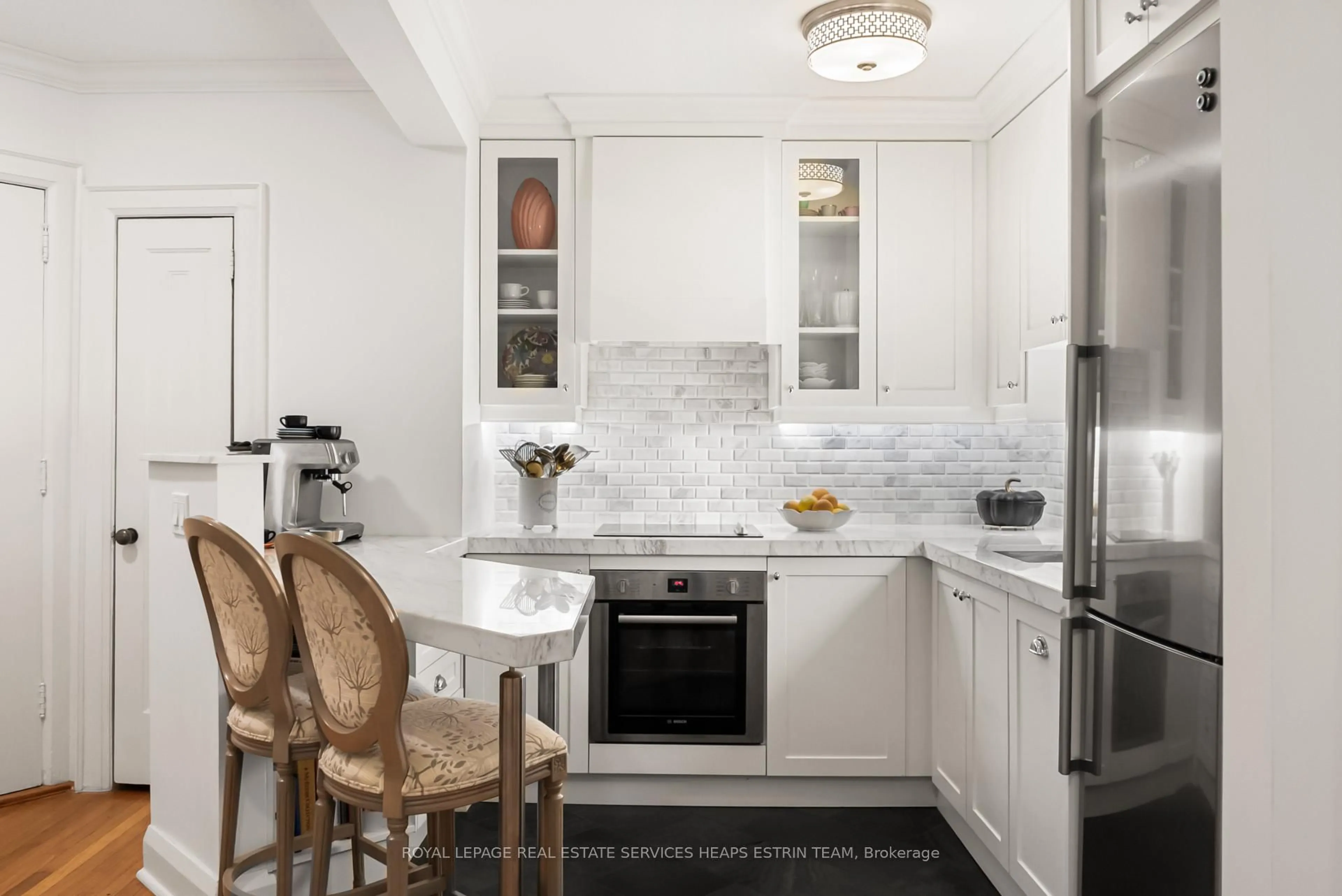 Contemporary kitchen, ceramic/tile floor for 480 Oriole Pkwy ##205, Toronto Ontario M5P 2H8