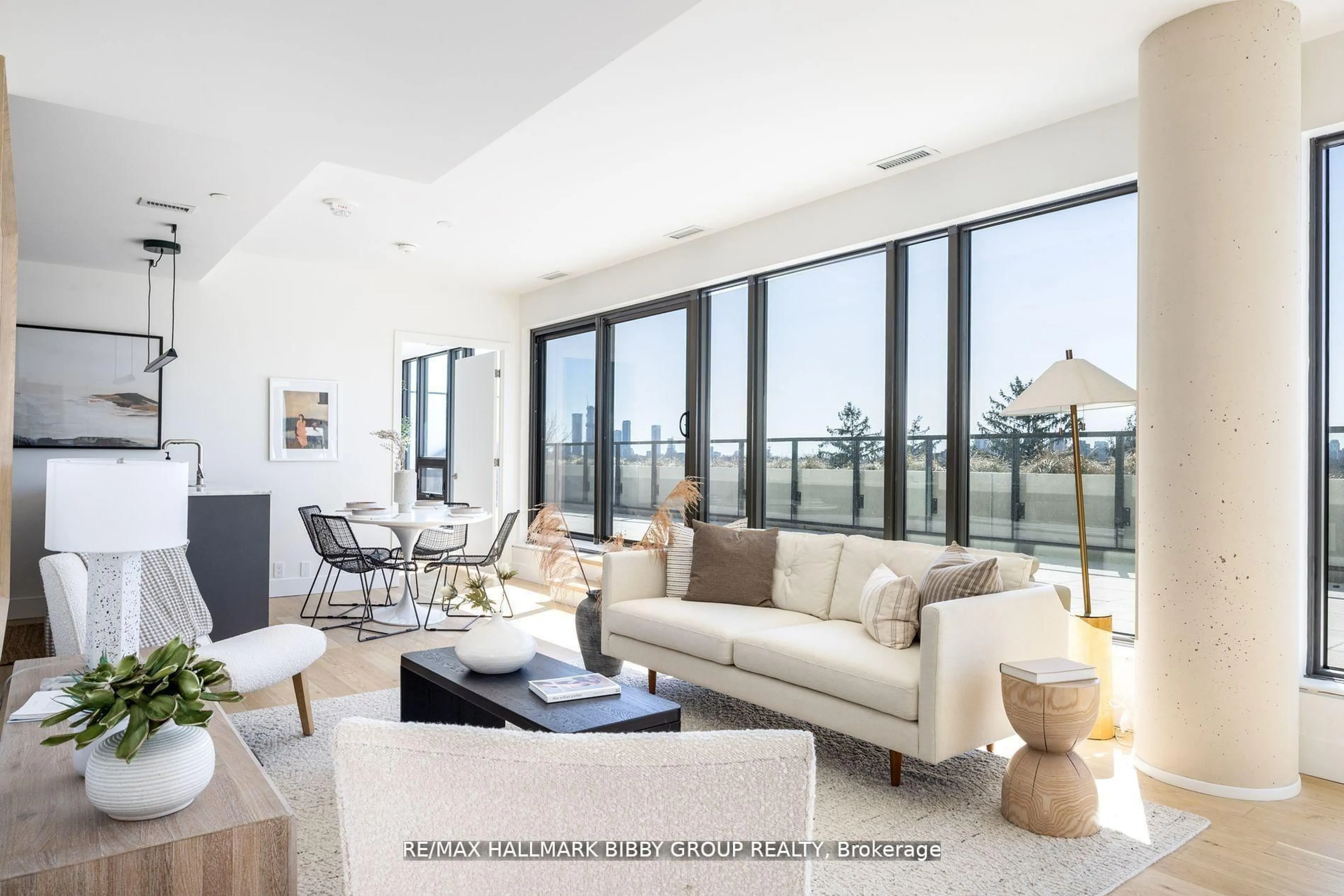 Living room with furniture, unknown for 1414 Bayview Ave #701, Toronto Ontario M4G 3A7