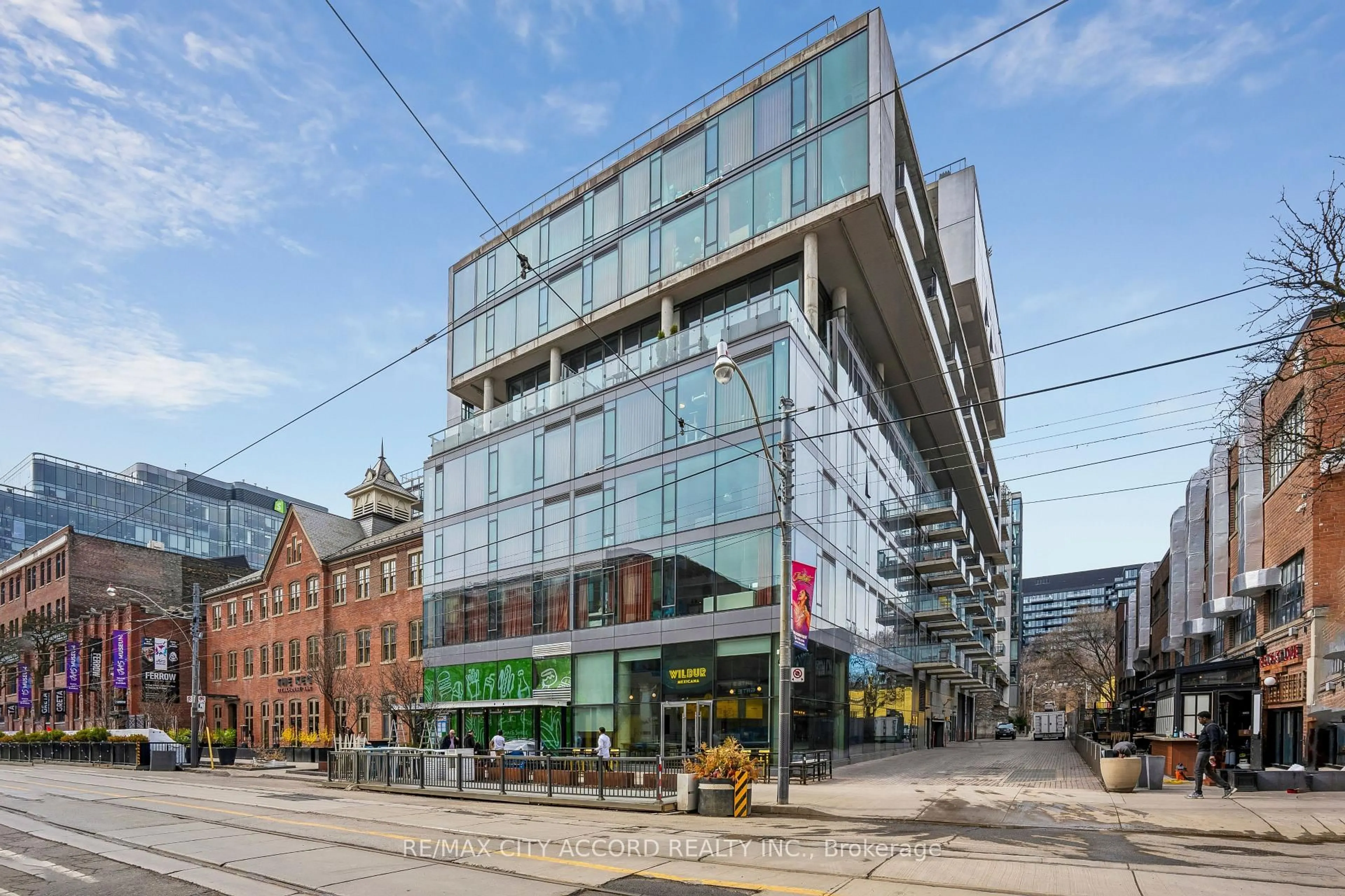 Unknown for 560 King St #718, Toronto Ontario M5V 1M3