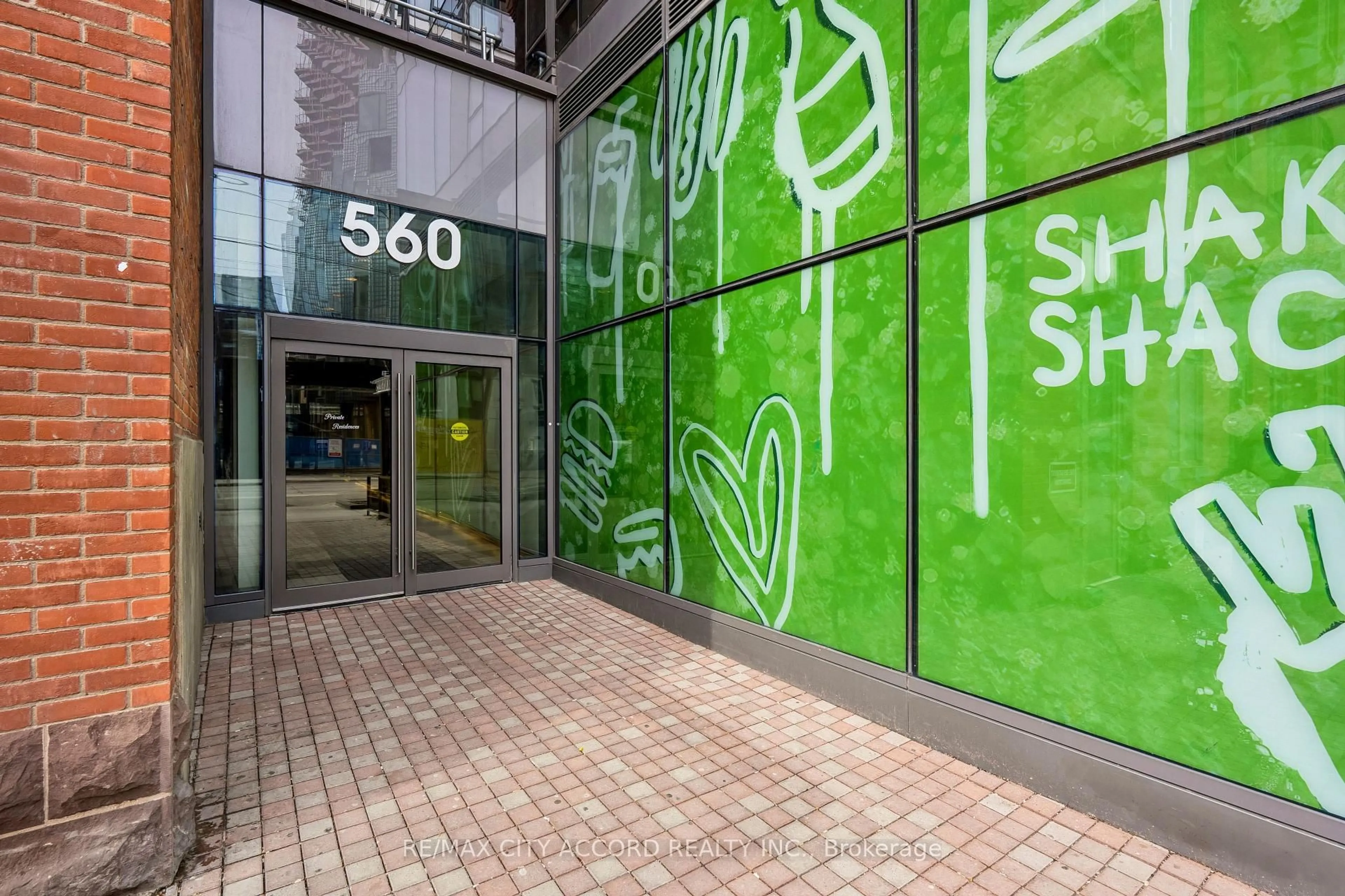 Unknown for 560 King St #718, Toronto Ontario M5V 1M3