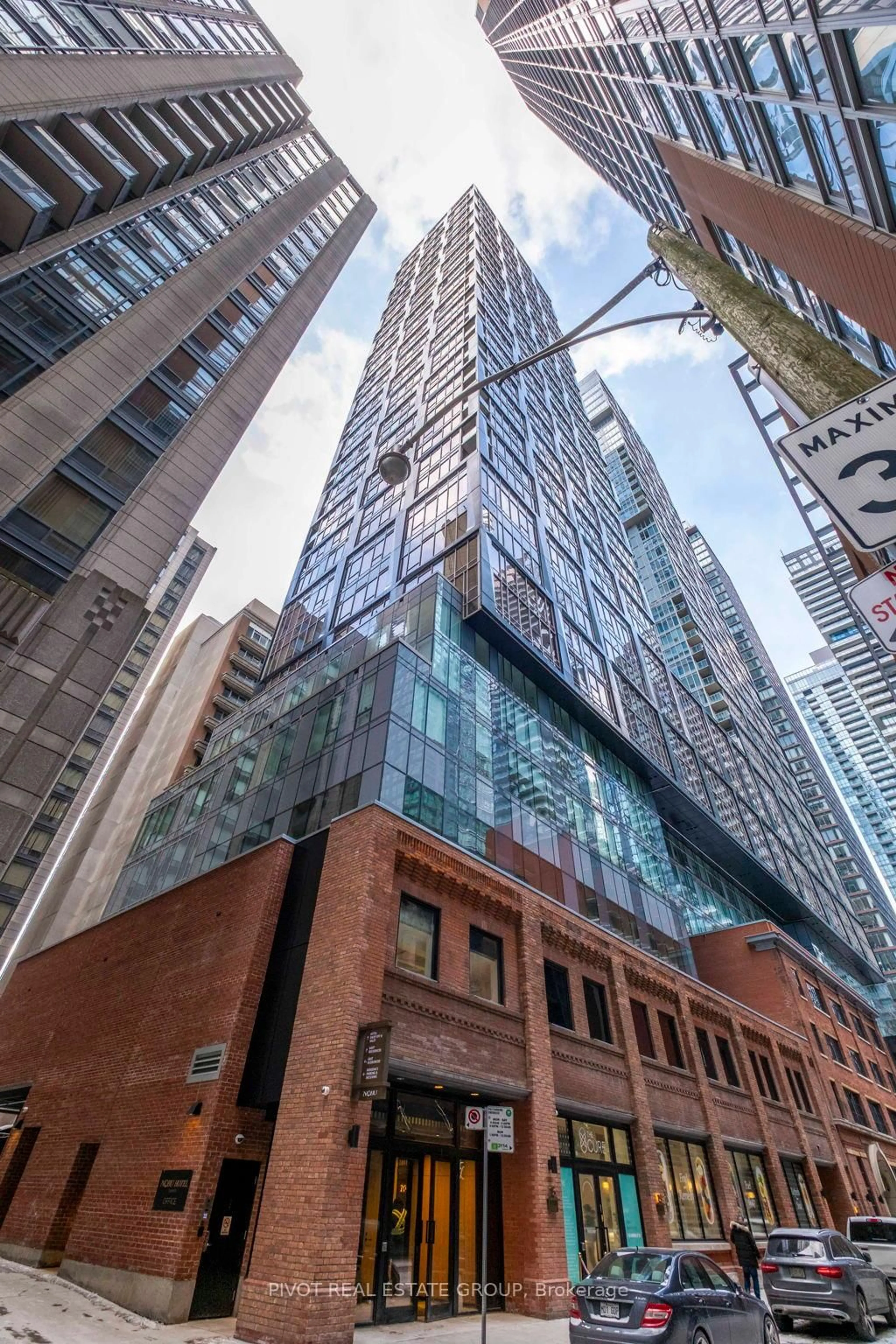 Indoor foyer for 15 Mercer St #4204, Toronto Ontario M5V 0T8