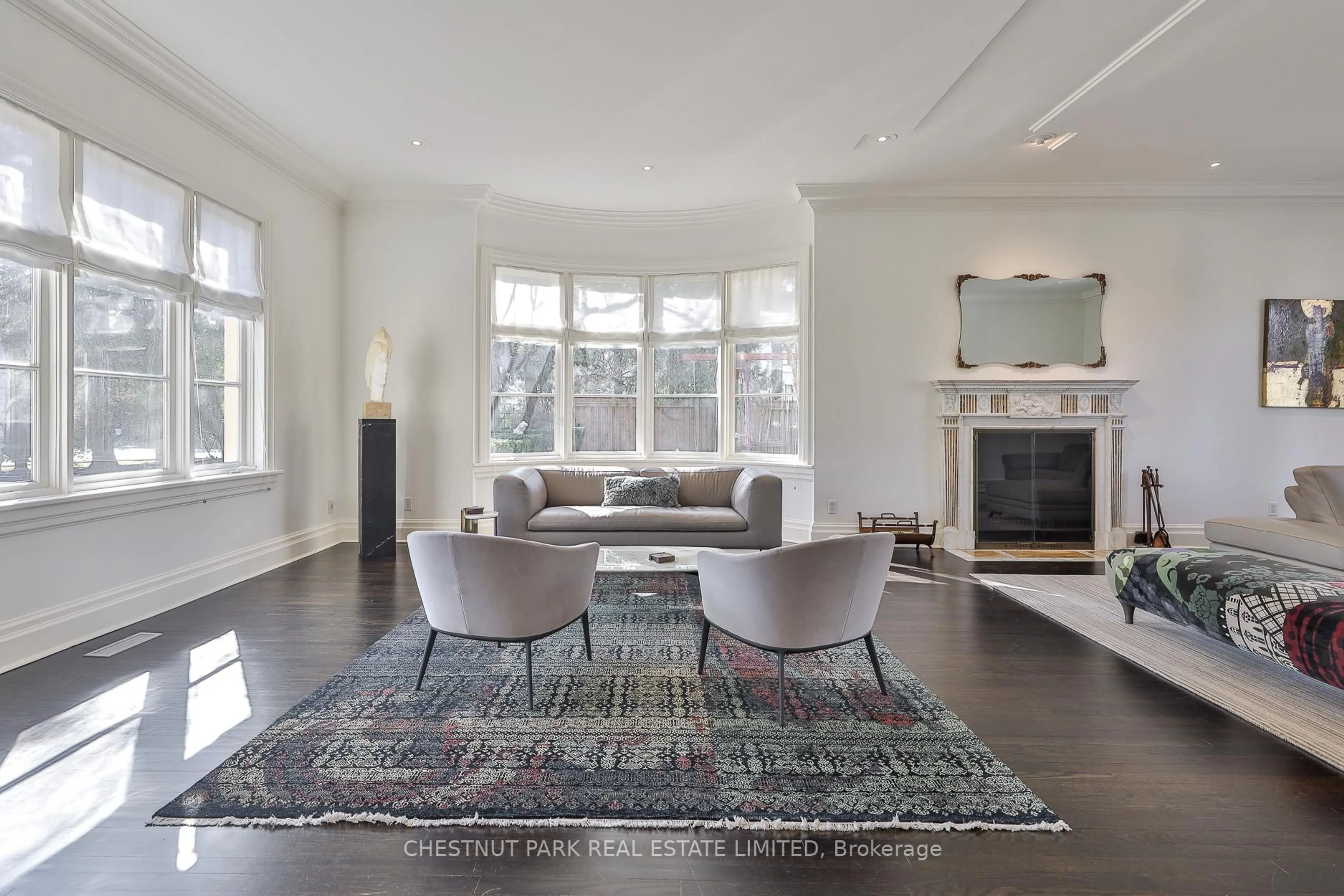 Living room with furniture, unknown for 1 Glen Edyth Pl, Toronto Ontario M4V 2W1