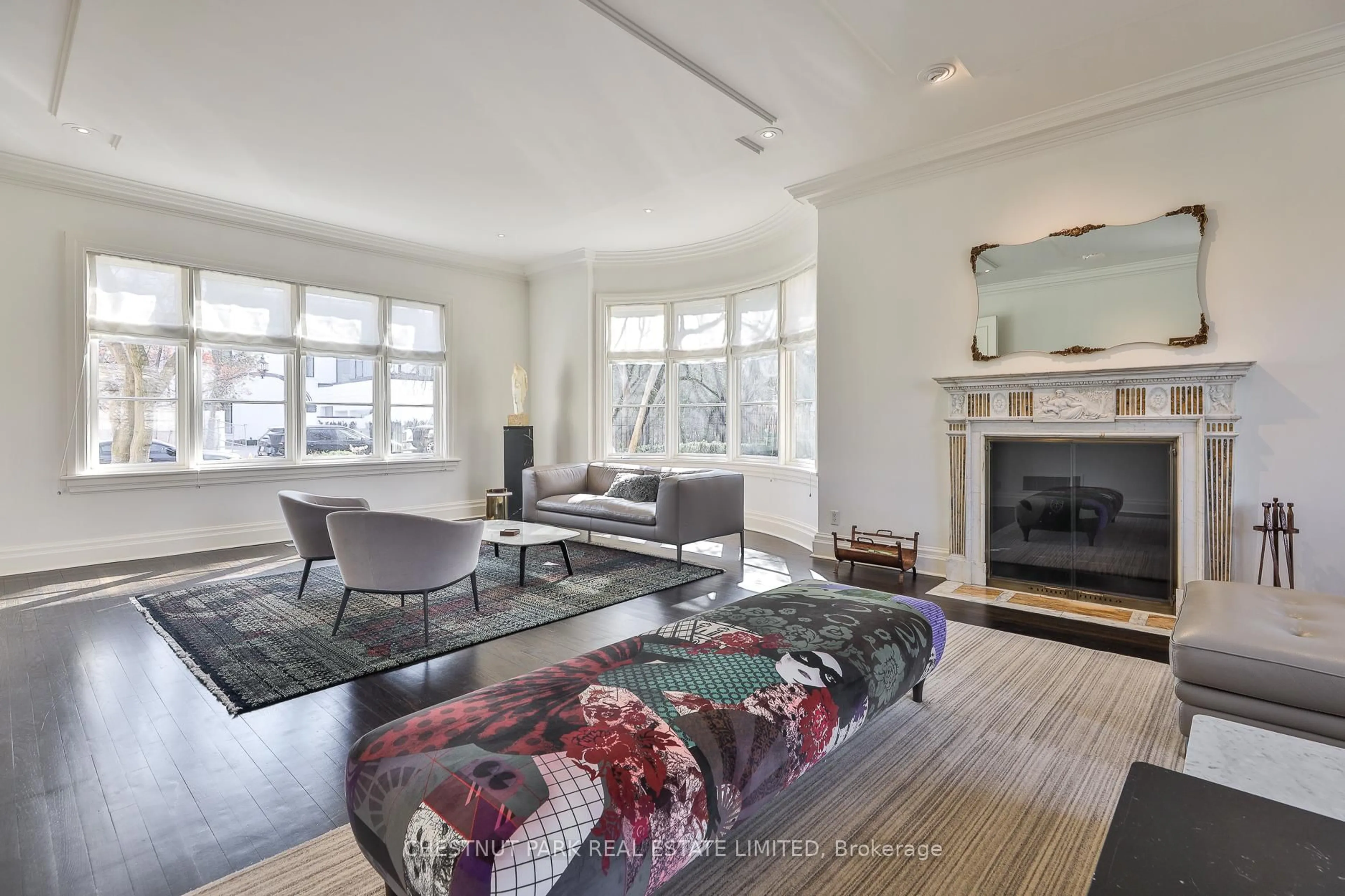 Living room with furniture, unknown for 1 Glen Edyth Pl, Toronto Ontario M4V 2W1