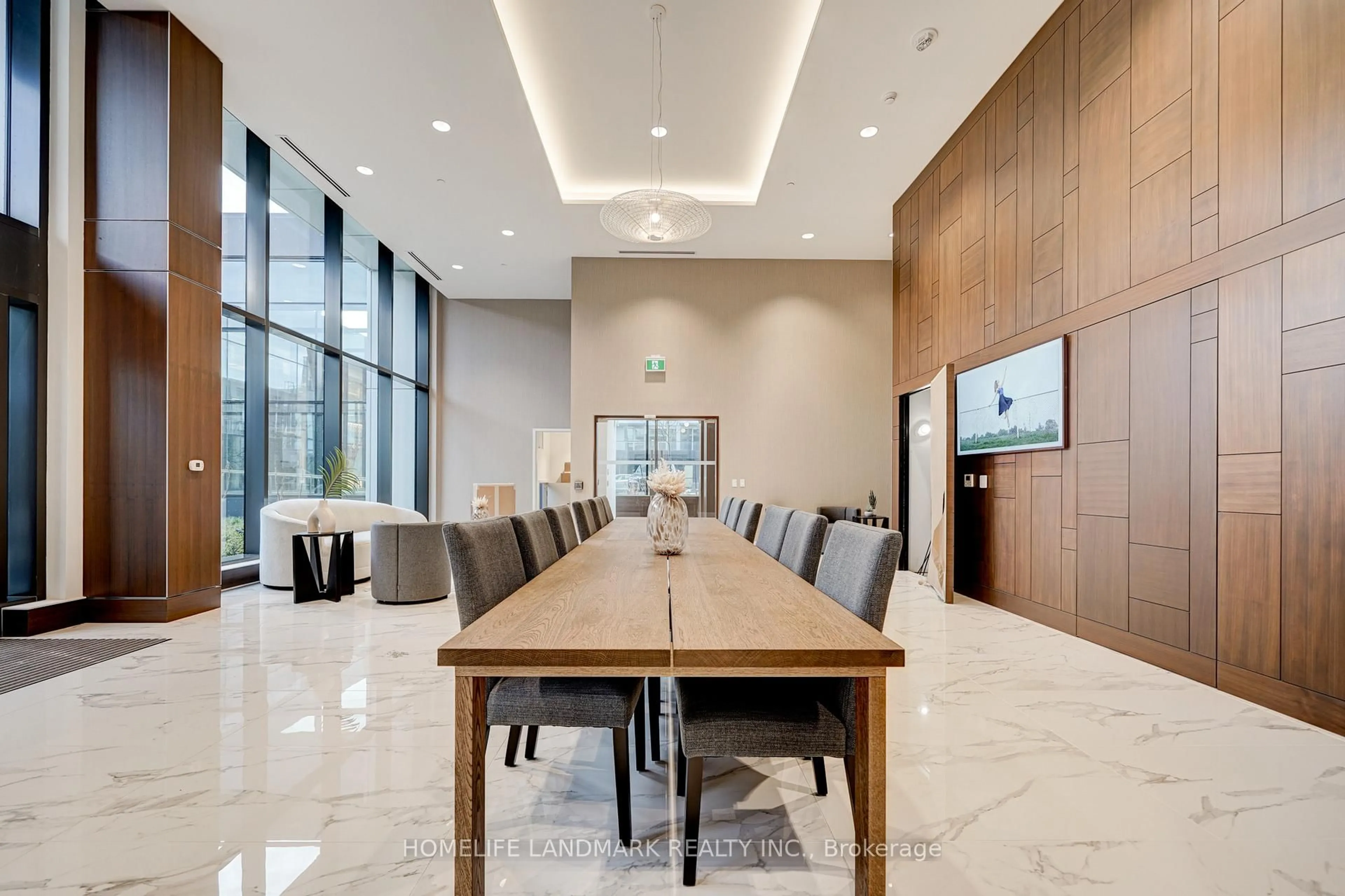 Unknown for 95 Mcmahon Dr #303, Toronto Ontario M2K 0H2