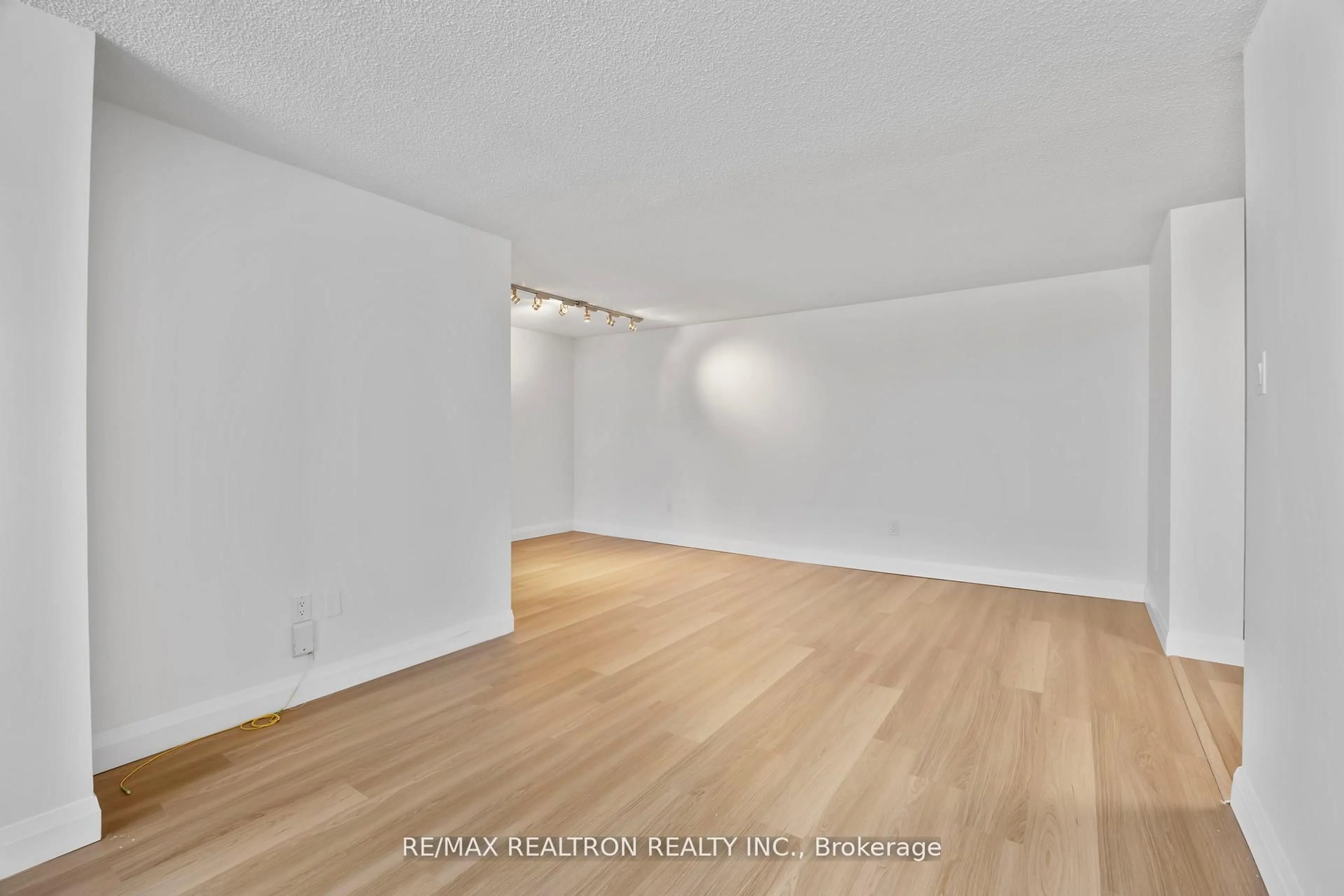 A pic of a room for 100 Antibes Dr #801, Toronto Ontario M2R 3N1